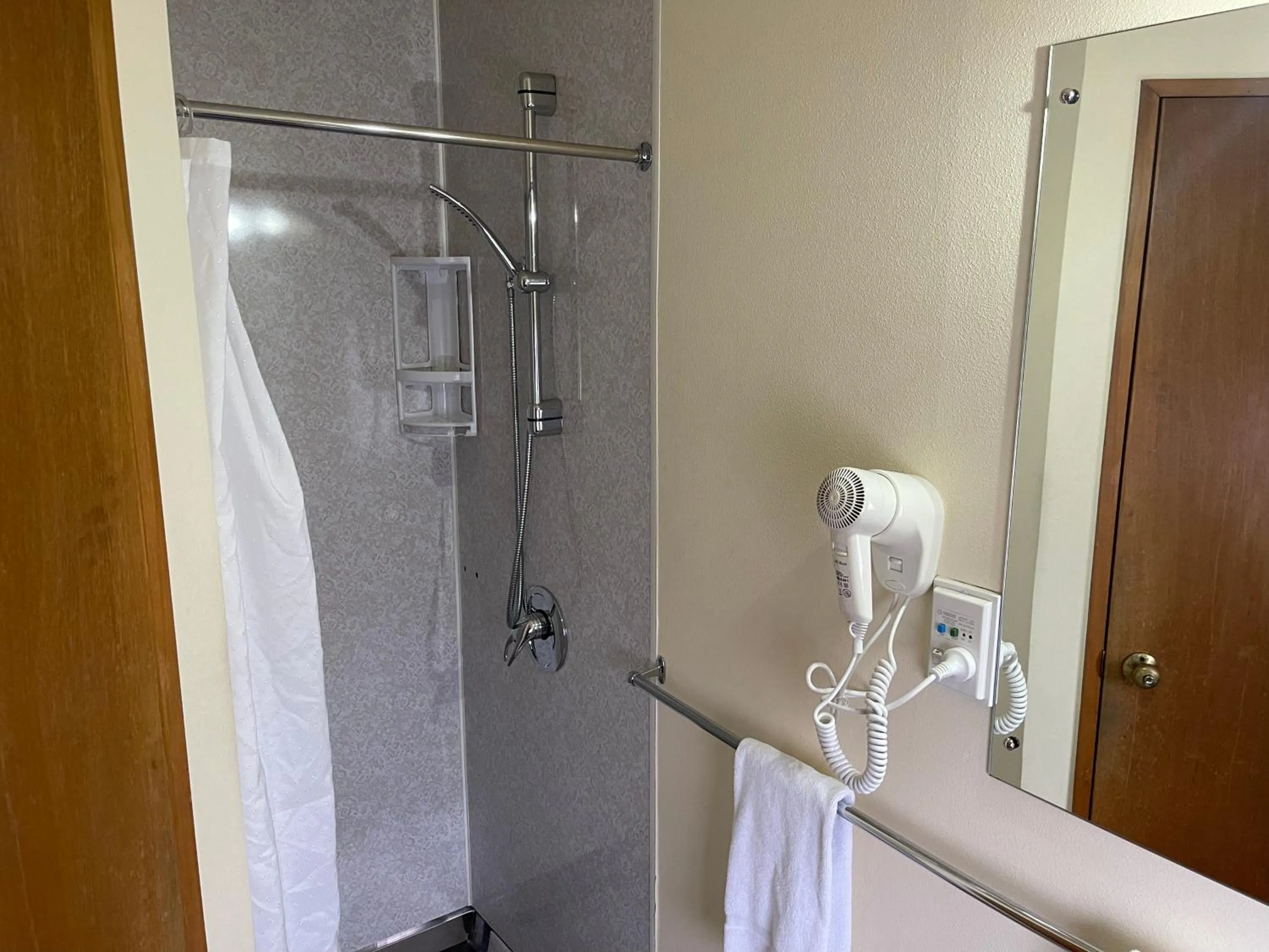 Bathroom in Heritage Court Lodge Oamaru