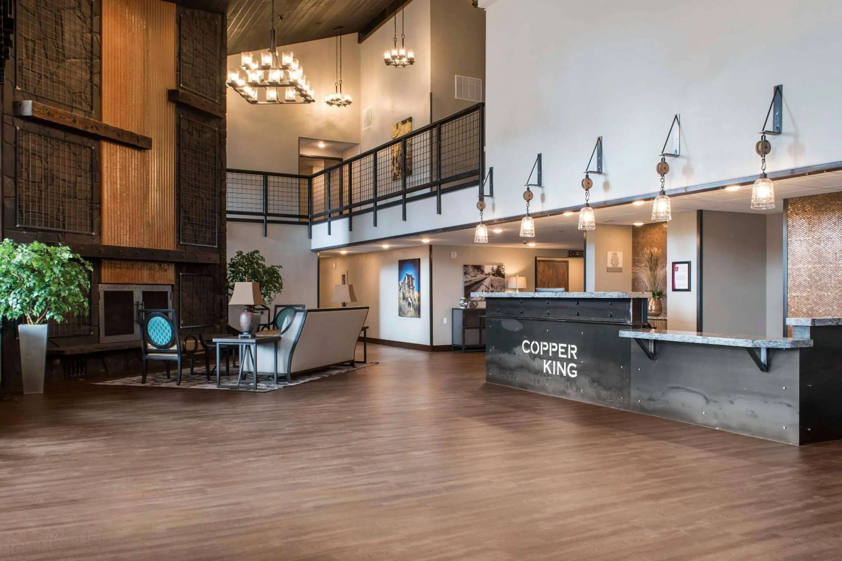 Lobby or reception in Copper King Convention Center, an Ascend Collection Hotel