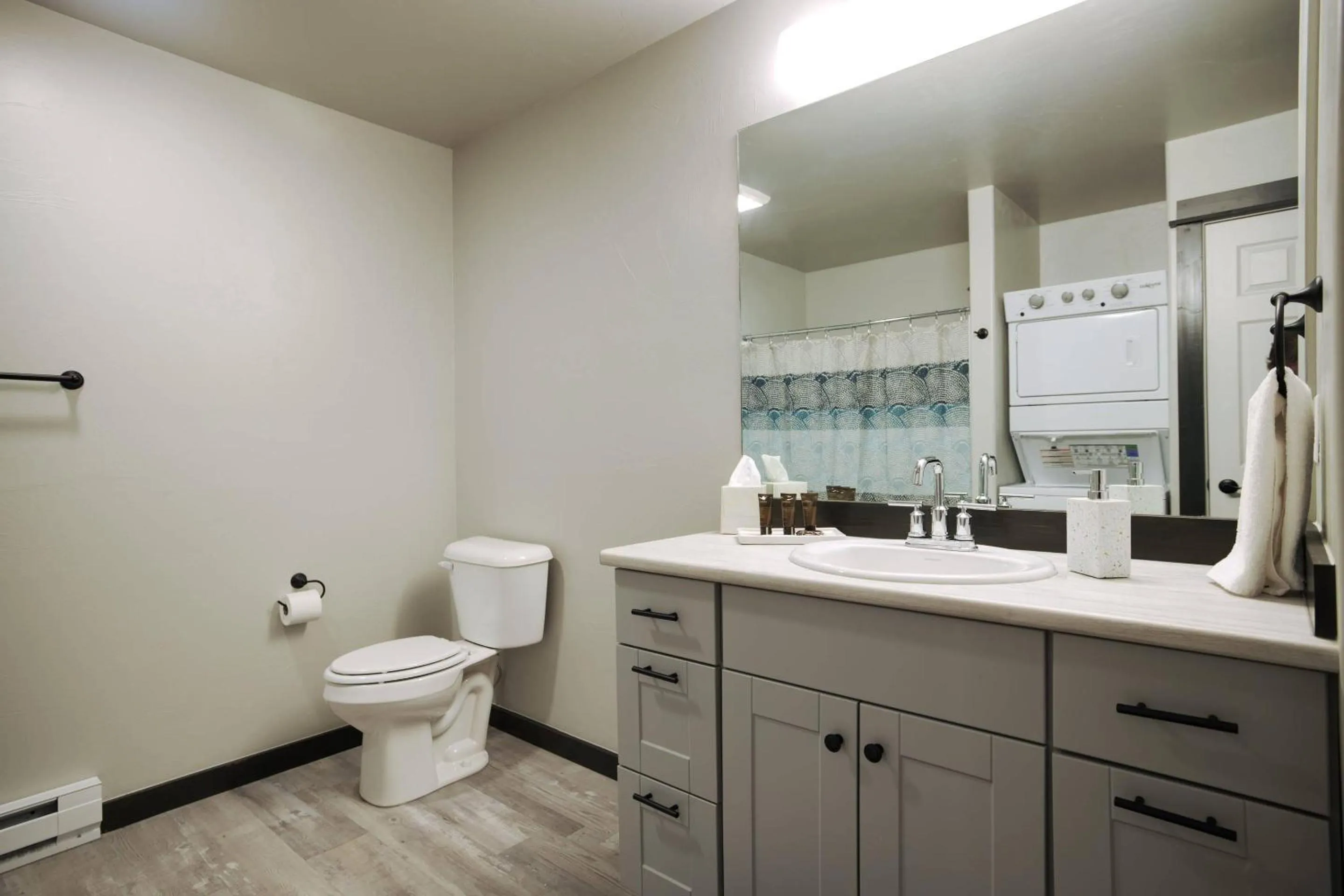 Bedroom in Copper King Convention Center, an Ascend Collection Hotel