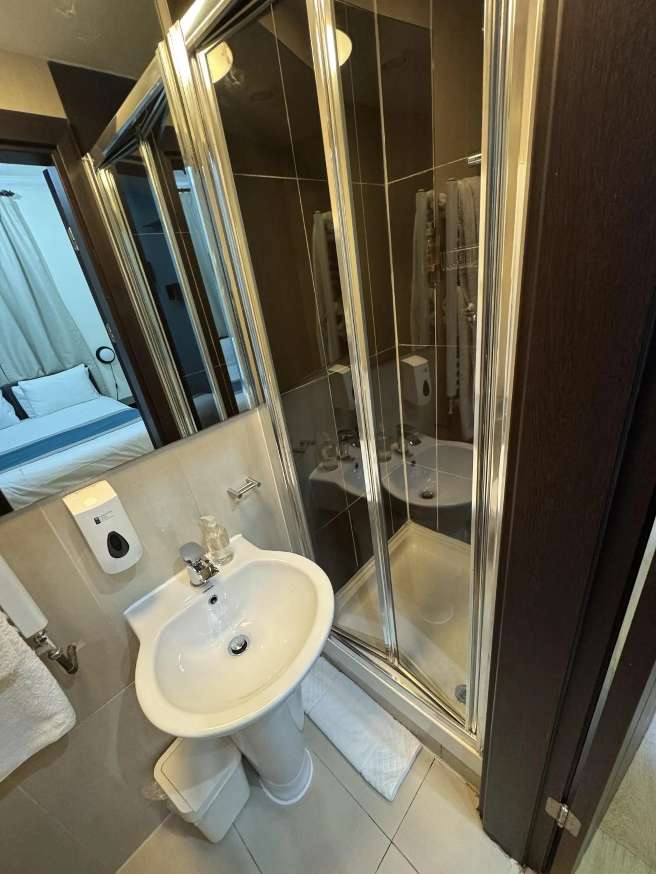 Bathroom in The Royale Chulan Hyde Park Hotel