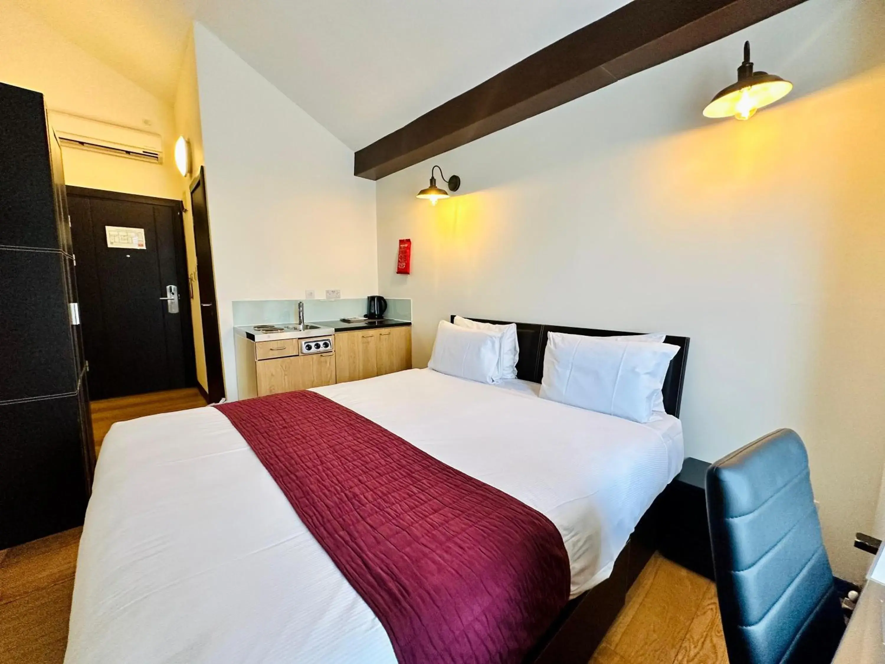 Bedroom, Bed in The Royale Chulan Hyde Park Hotel Bedroom, Bed in The Royale Chulan Hyde Park Hotel