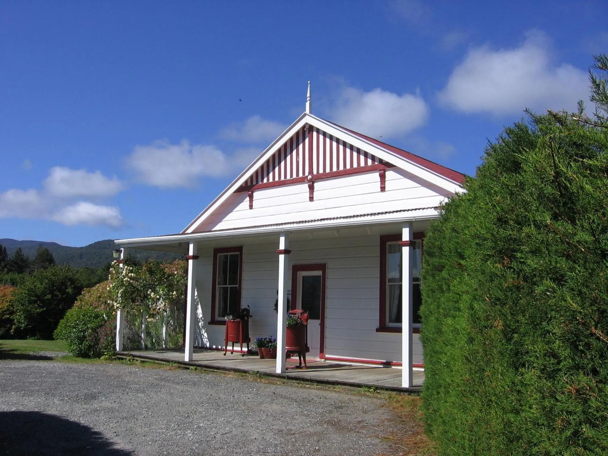 Garden in Murrells Grand View House