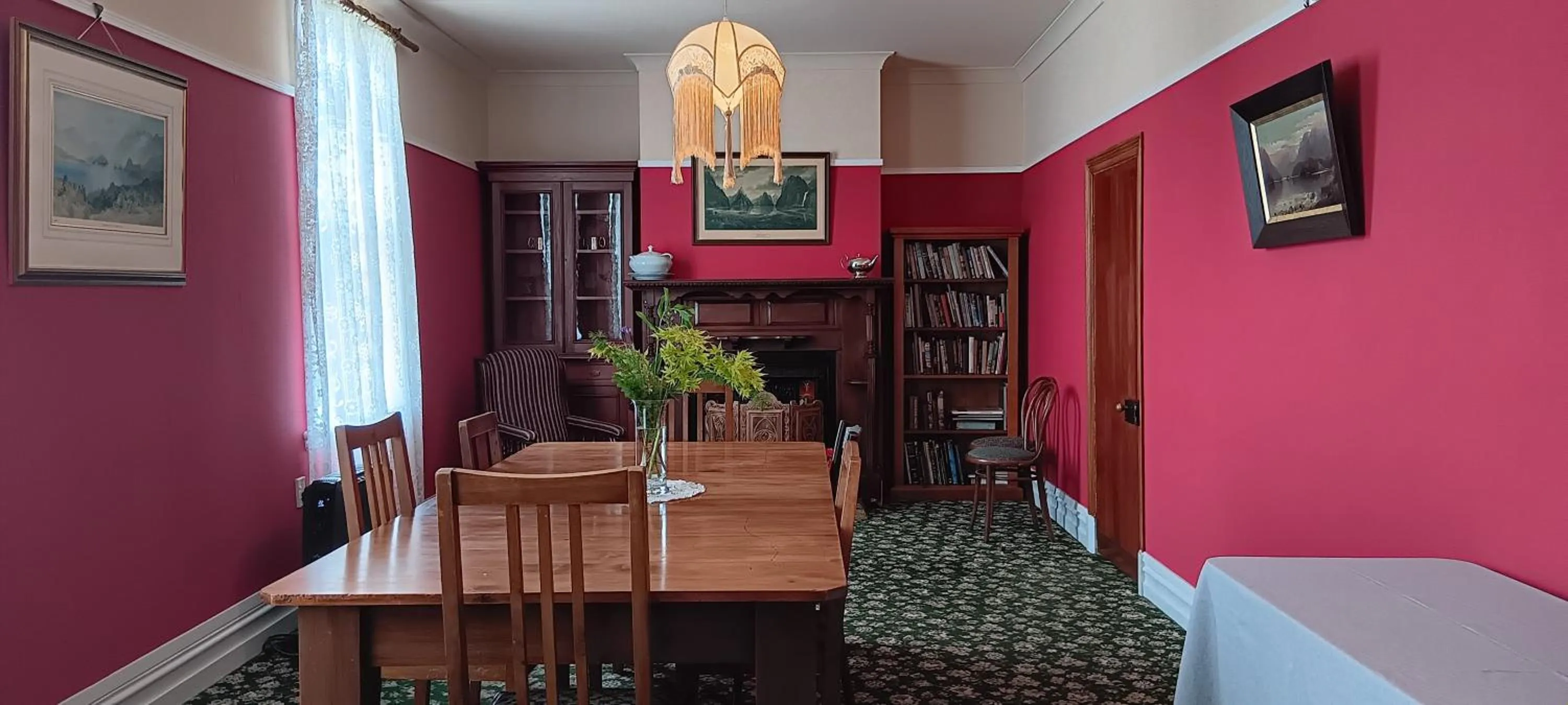 Breakfast in Murrells Grand View House