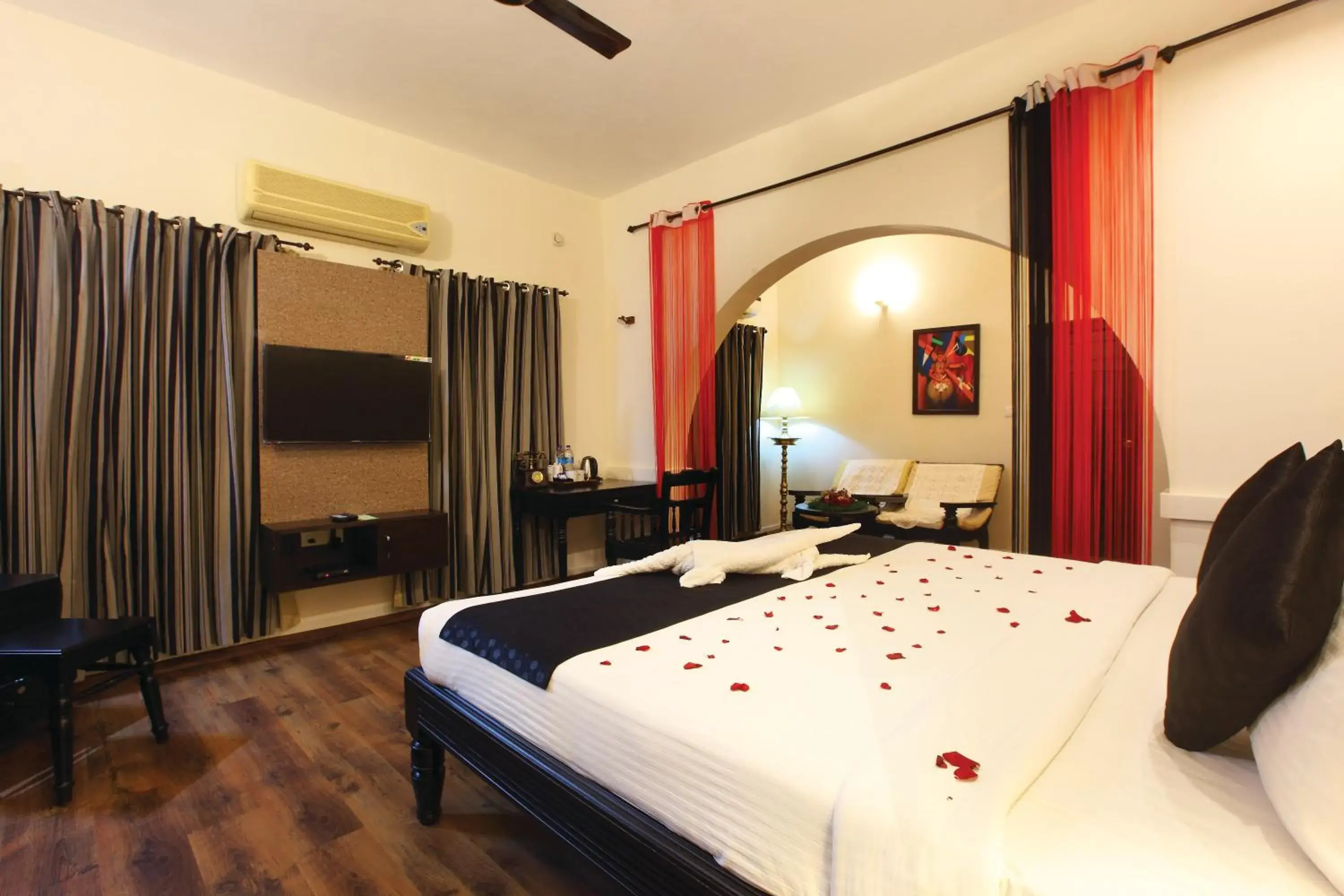 Bedroom, Bed in The River Retreat Heritage Ayurvedic Resort Bedroom, Bed in The River Retreat Heritage Ayurvedic Resort