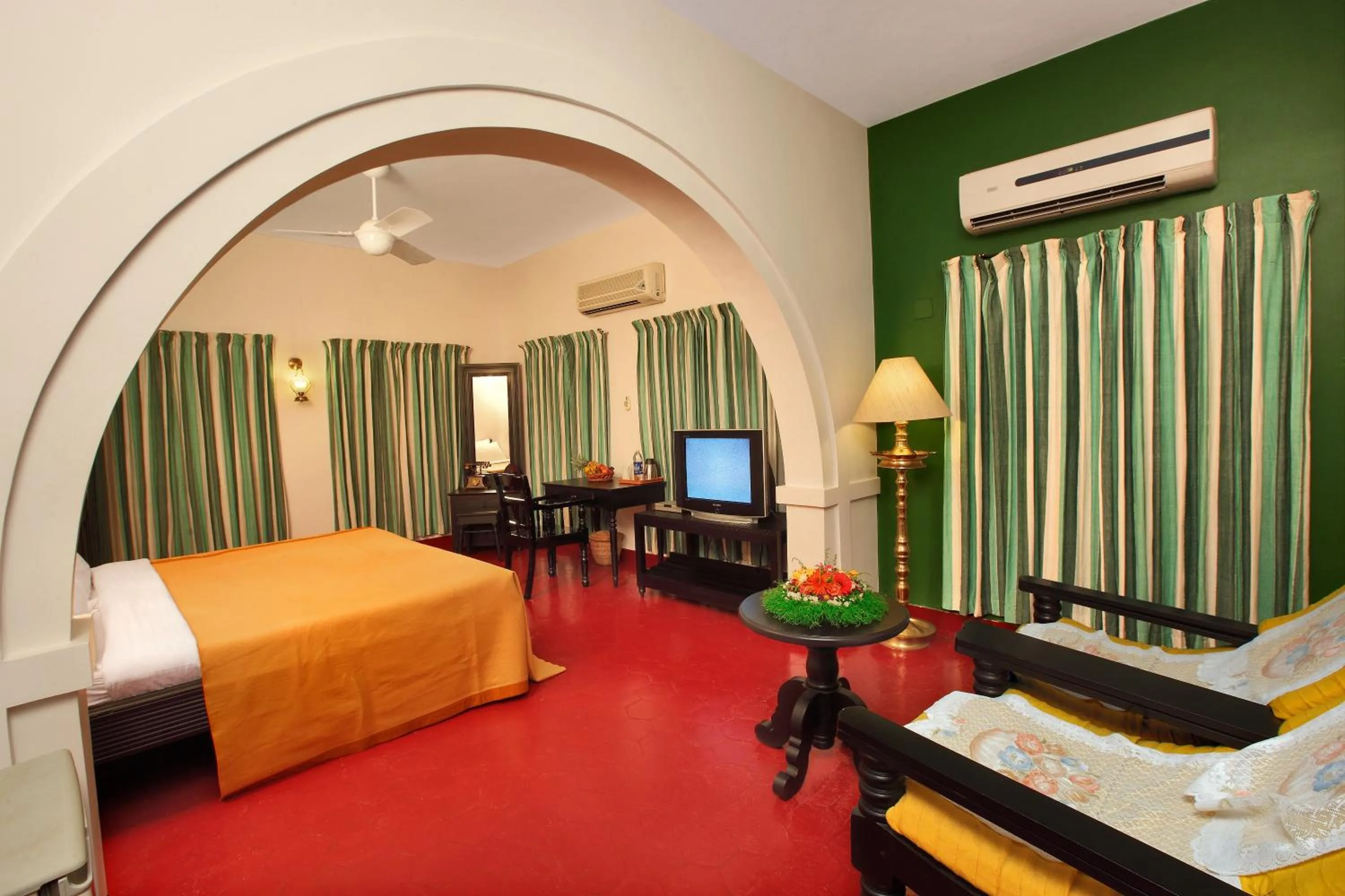 Bedroom, Bed in The River Retreat Heritage Ayurvedic Resort