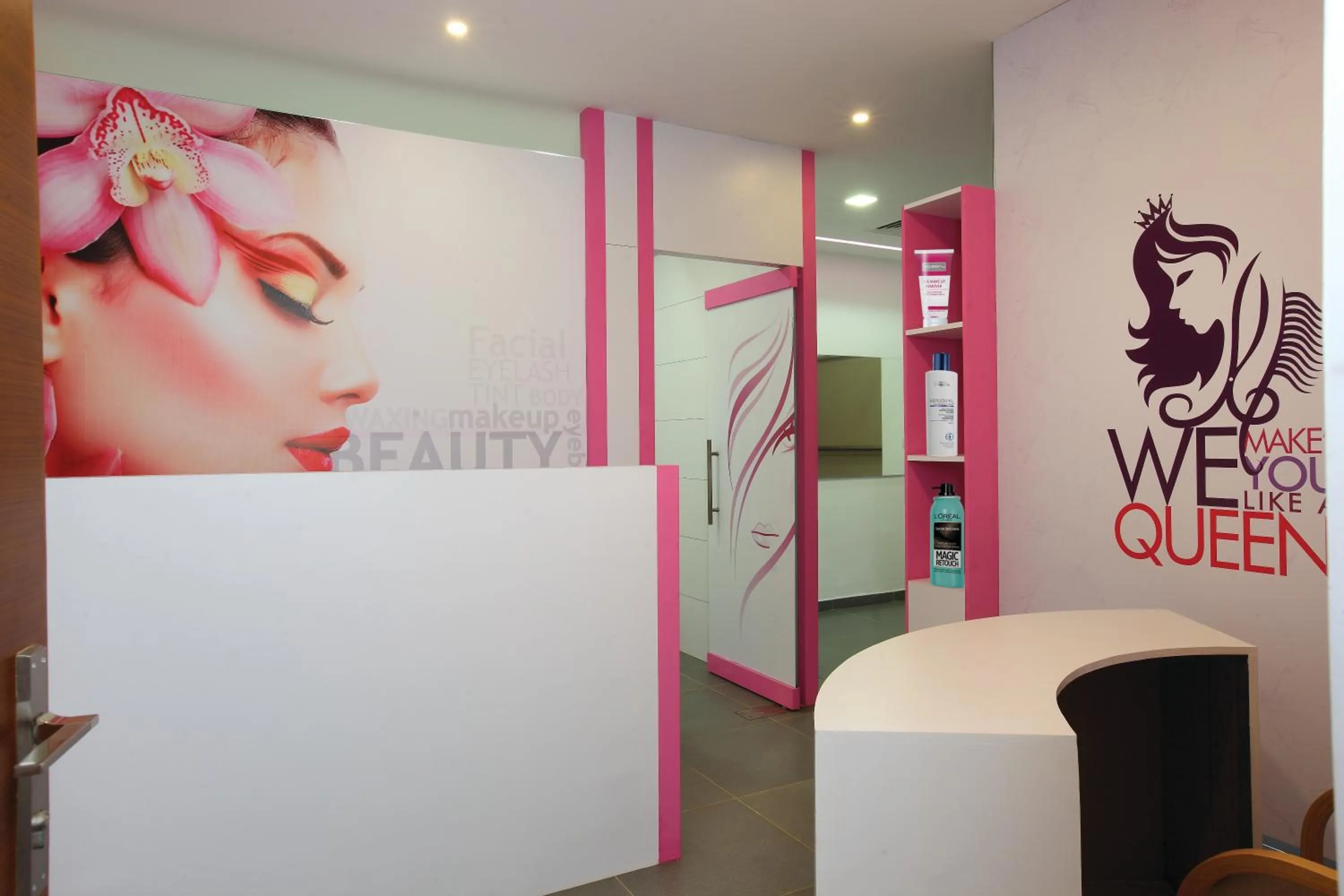 Massage in The River Retreat Heritage Ayurvedic Resort