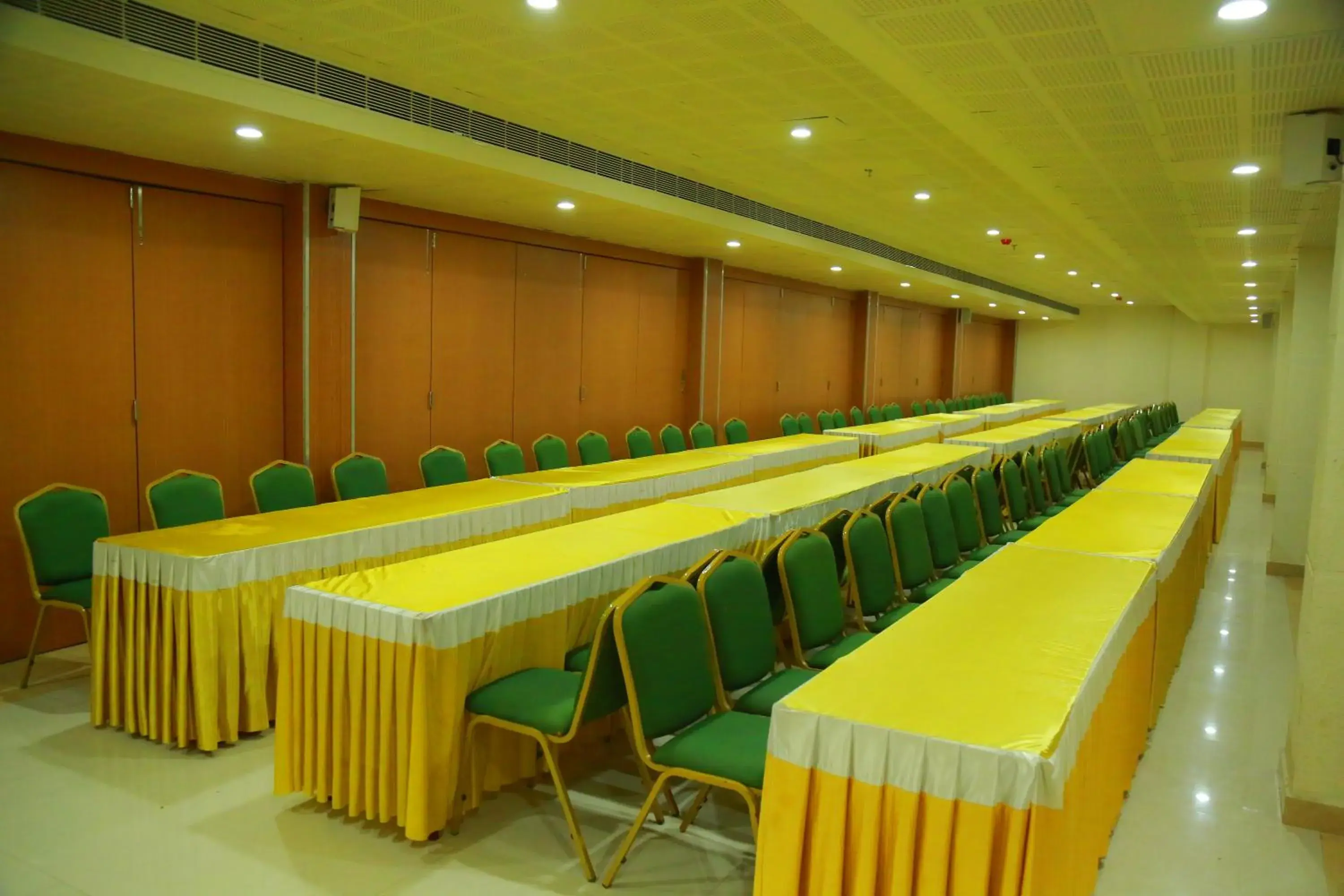 Food and drinks in The River Retreat Heritage Ayurvedic Resort Food and drinks in The River Retreat Heritage Ayurvedic Resort