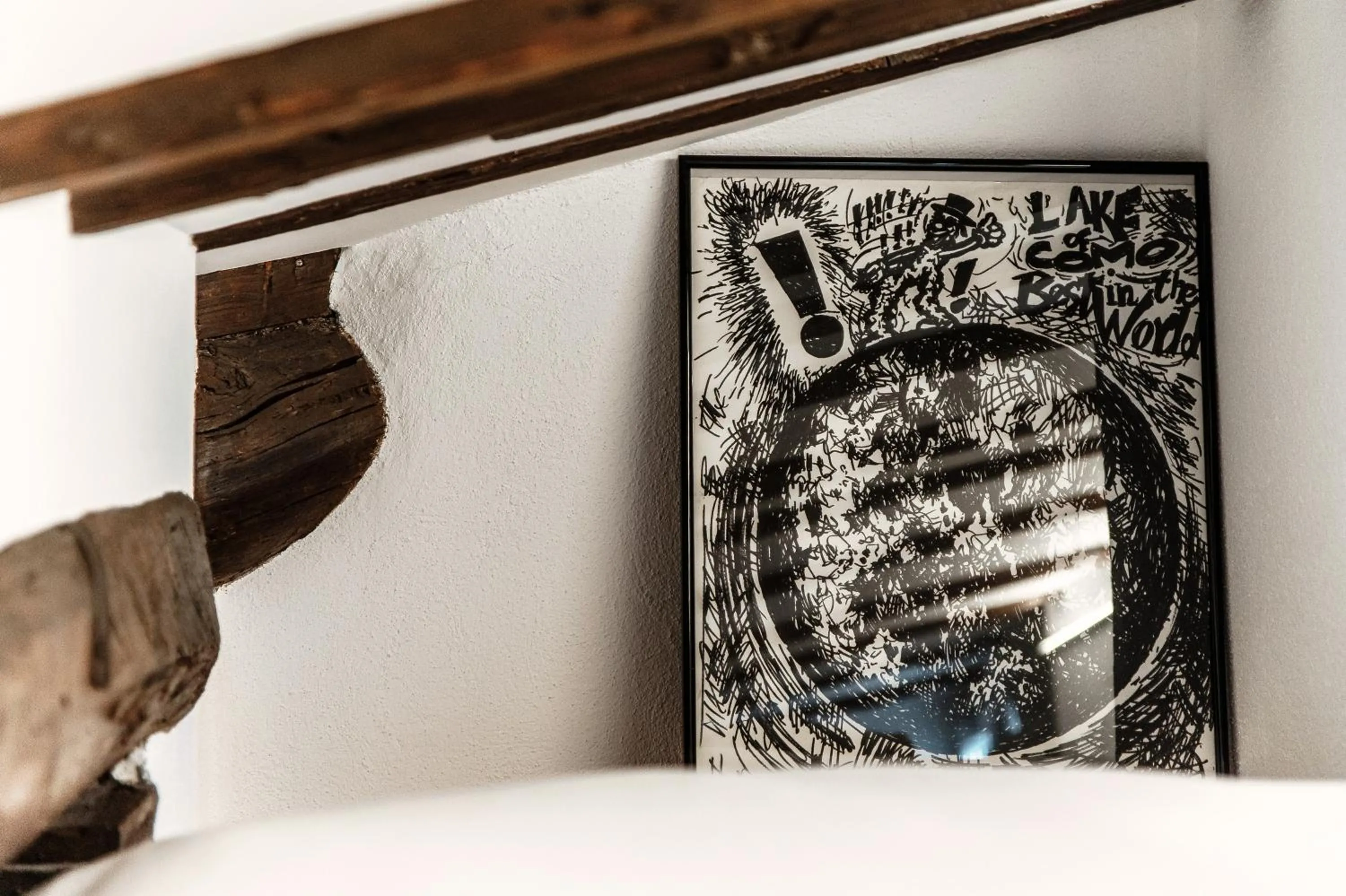 Decorative detail in La Casa Dei Viaggiatori by "The House Of Travelers"