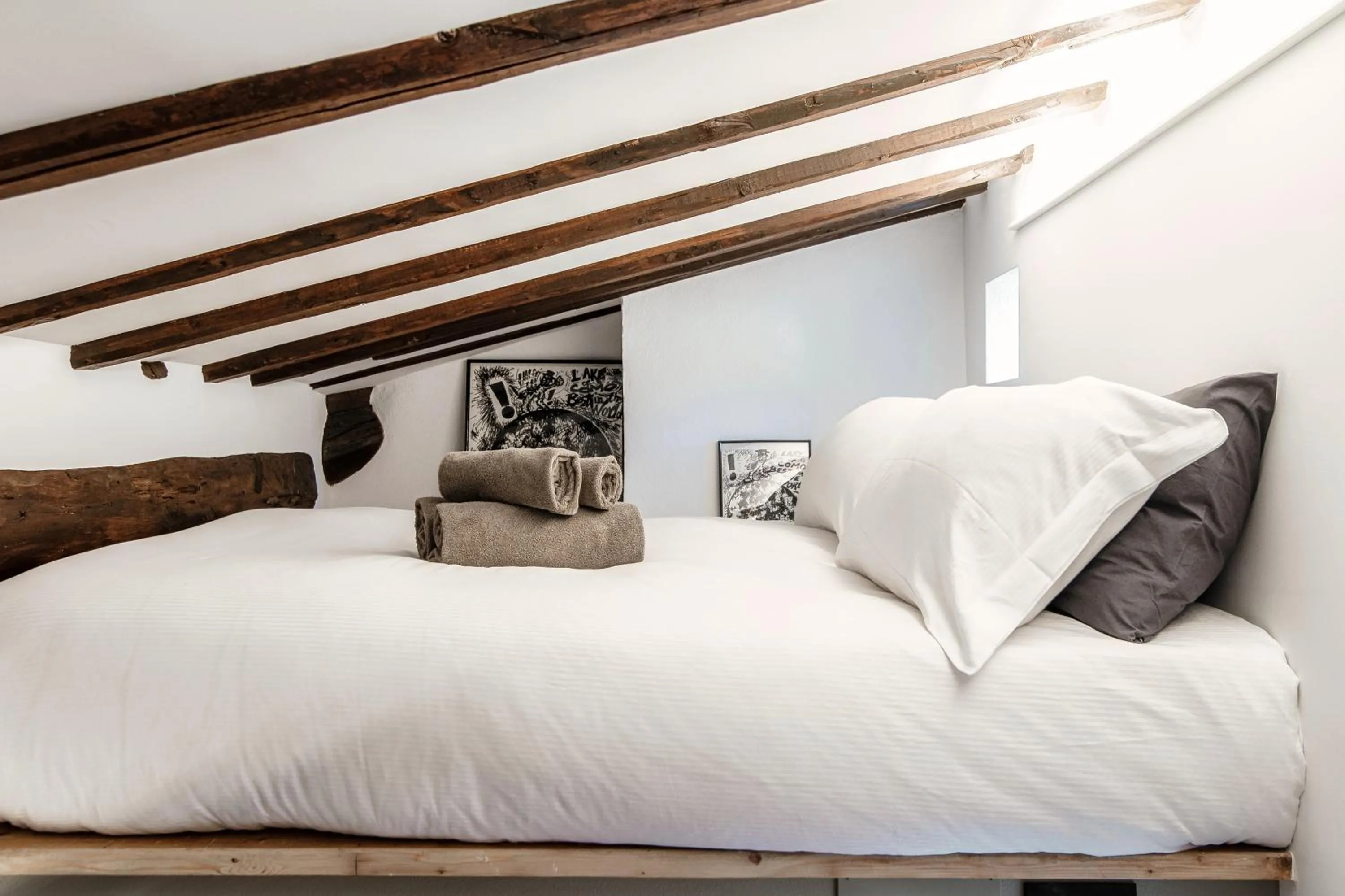 Bed in La Casa Dei Viaggiatori by "The House Of Travelers"