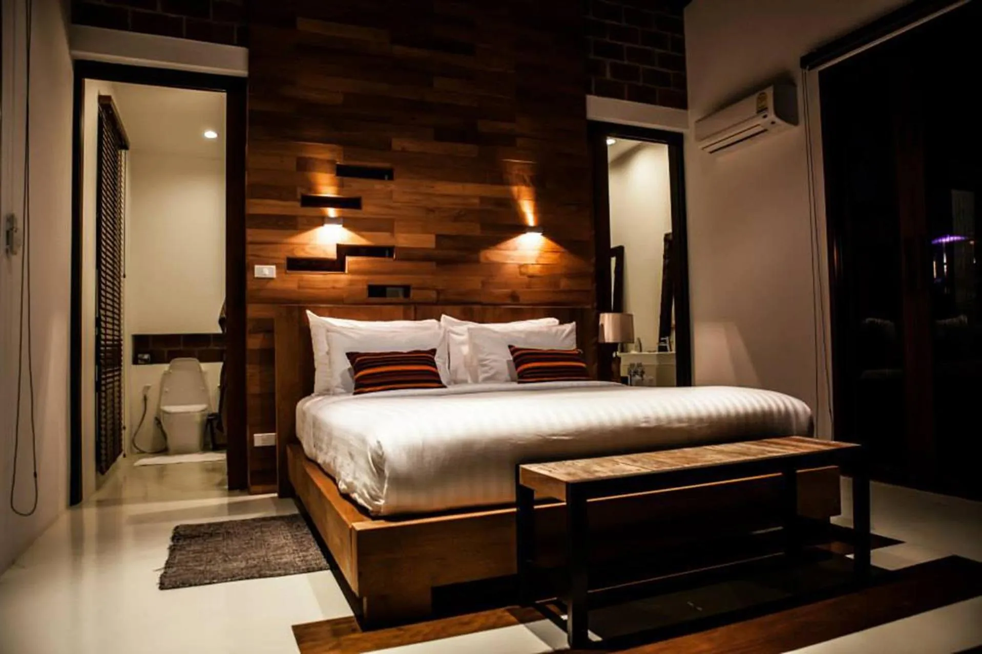 Bedroom, Bed in Puripai Villa