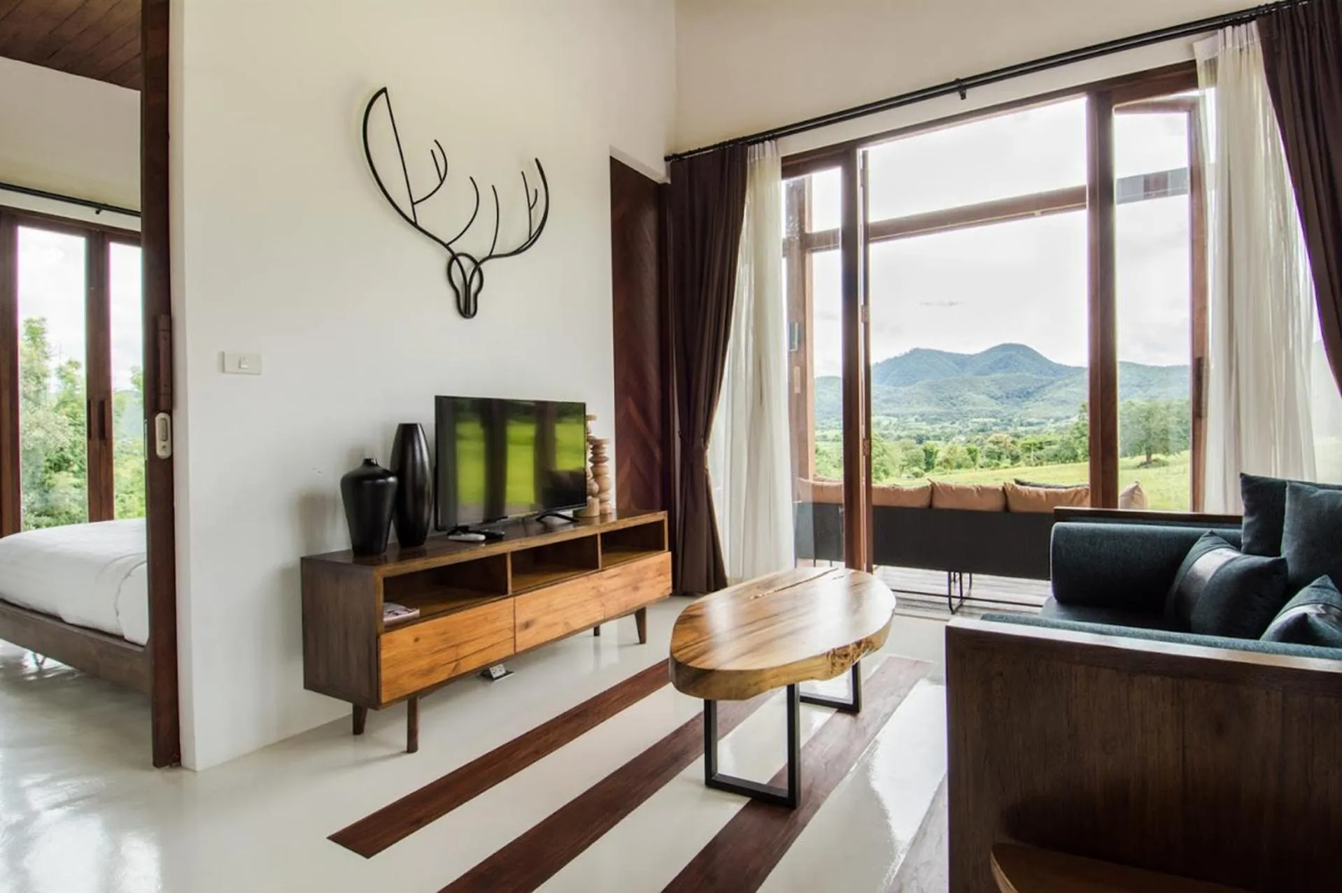 Living room, Bed in Puripai Villa