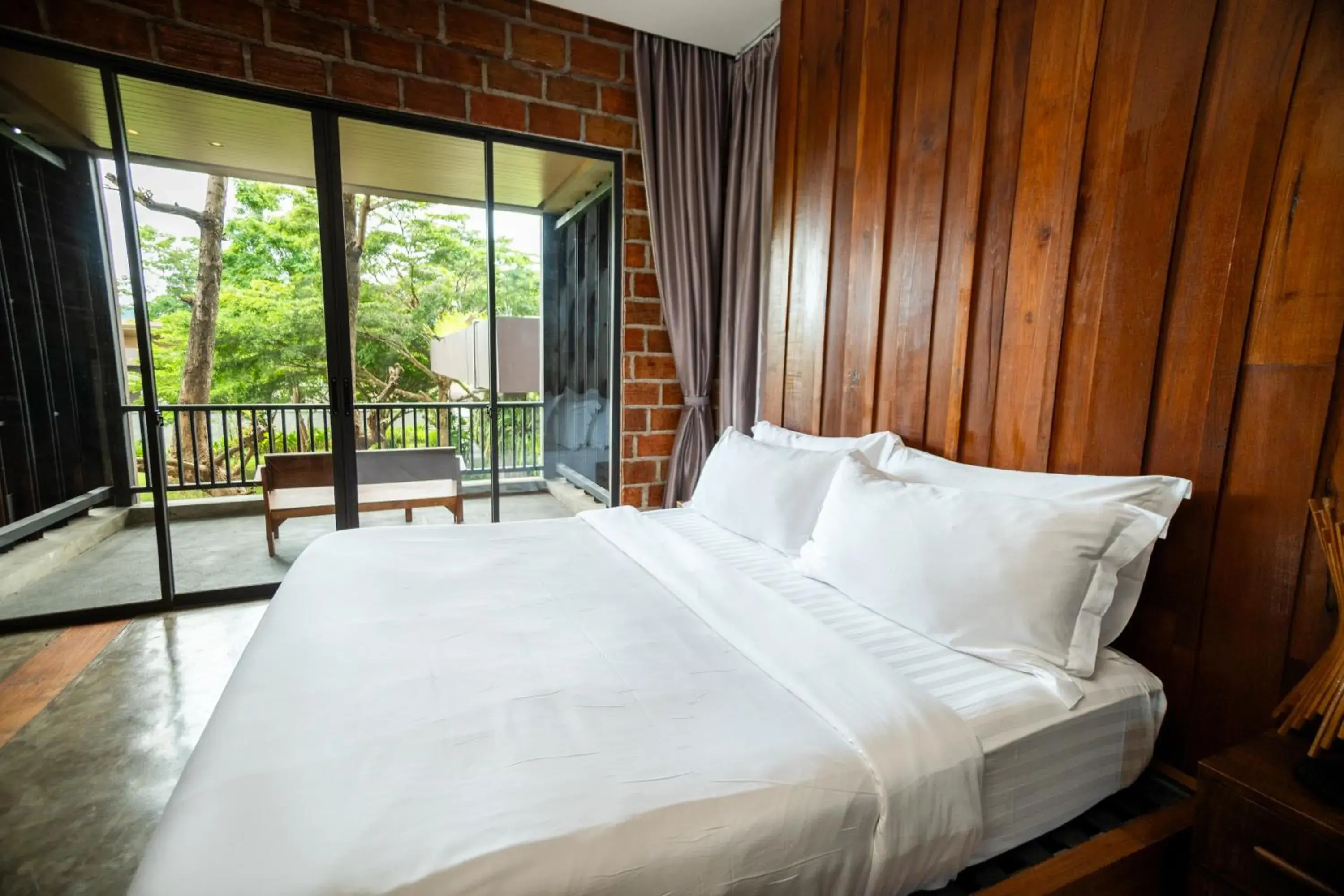 Deluxe King Room in Puripai Villa Deluxe King Room in Puripai Villa