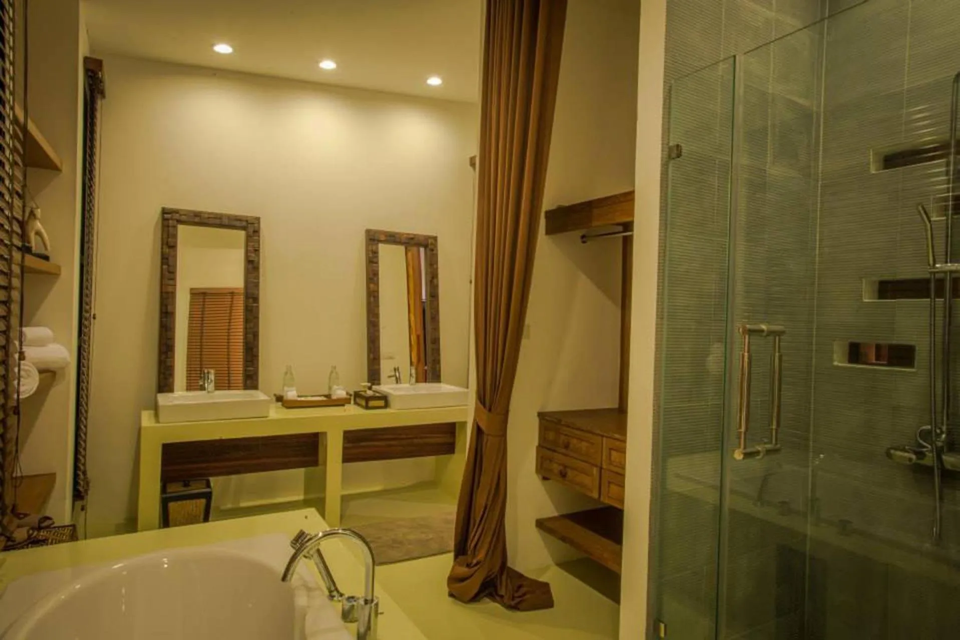 Property building in Puripai Villa