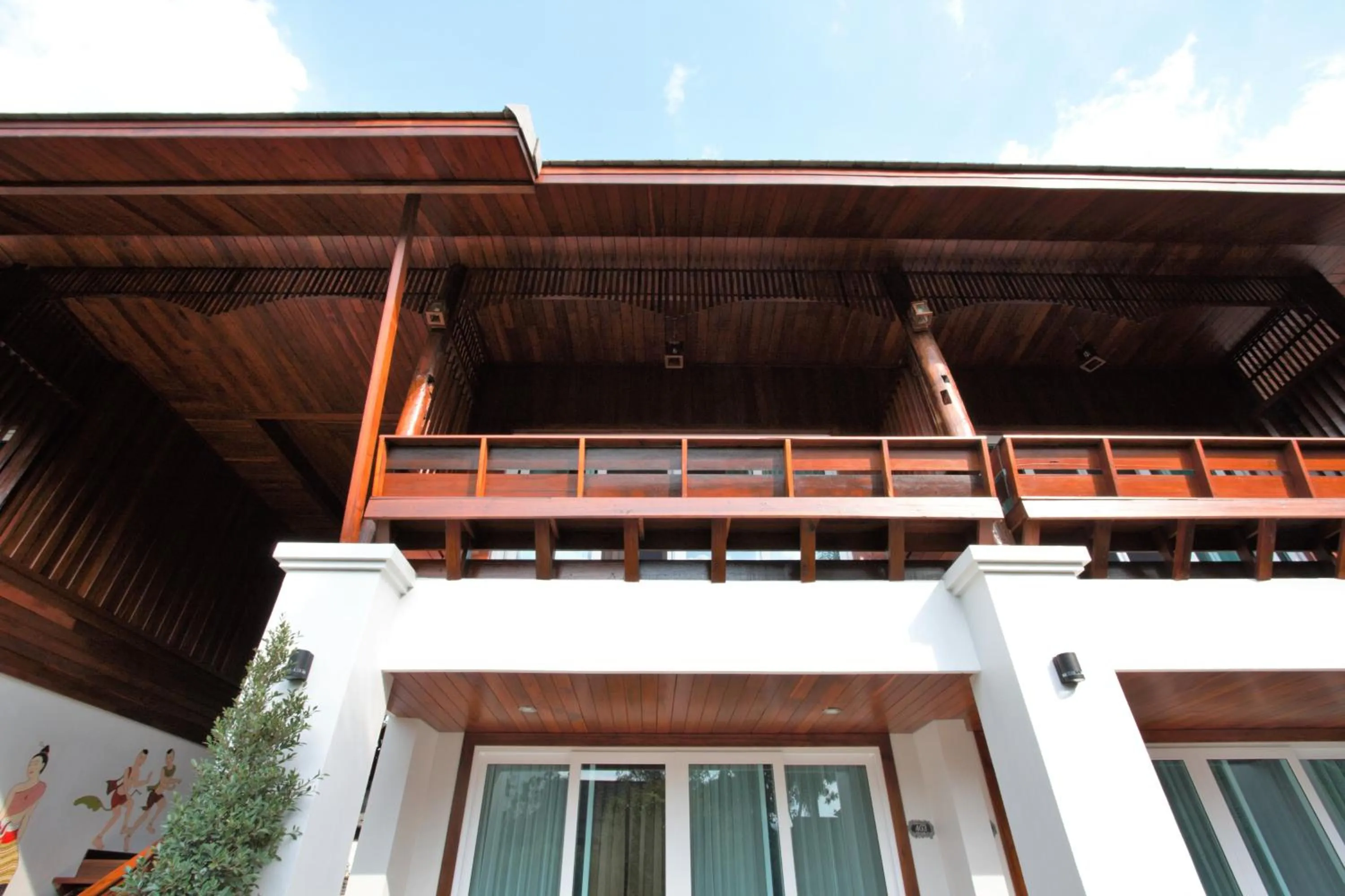 Area and facilities in Ruen Come In