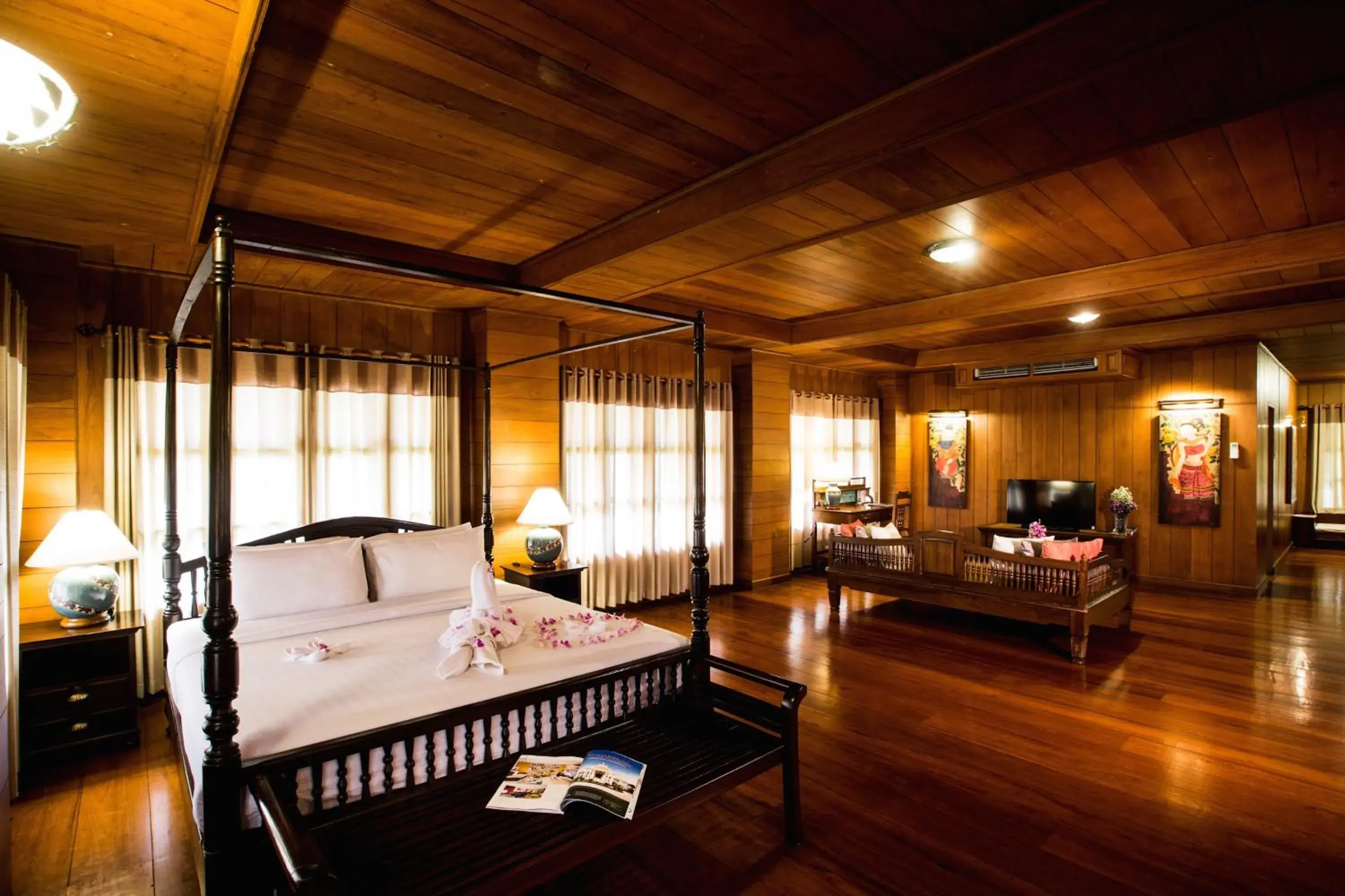 Bed in Ruen Come In Bed in Ruen Come In