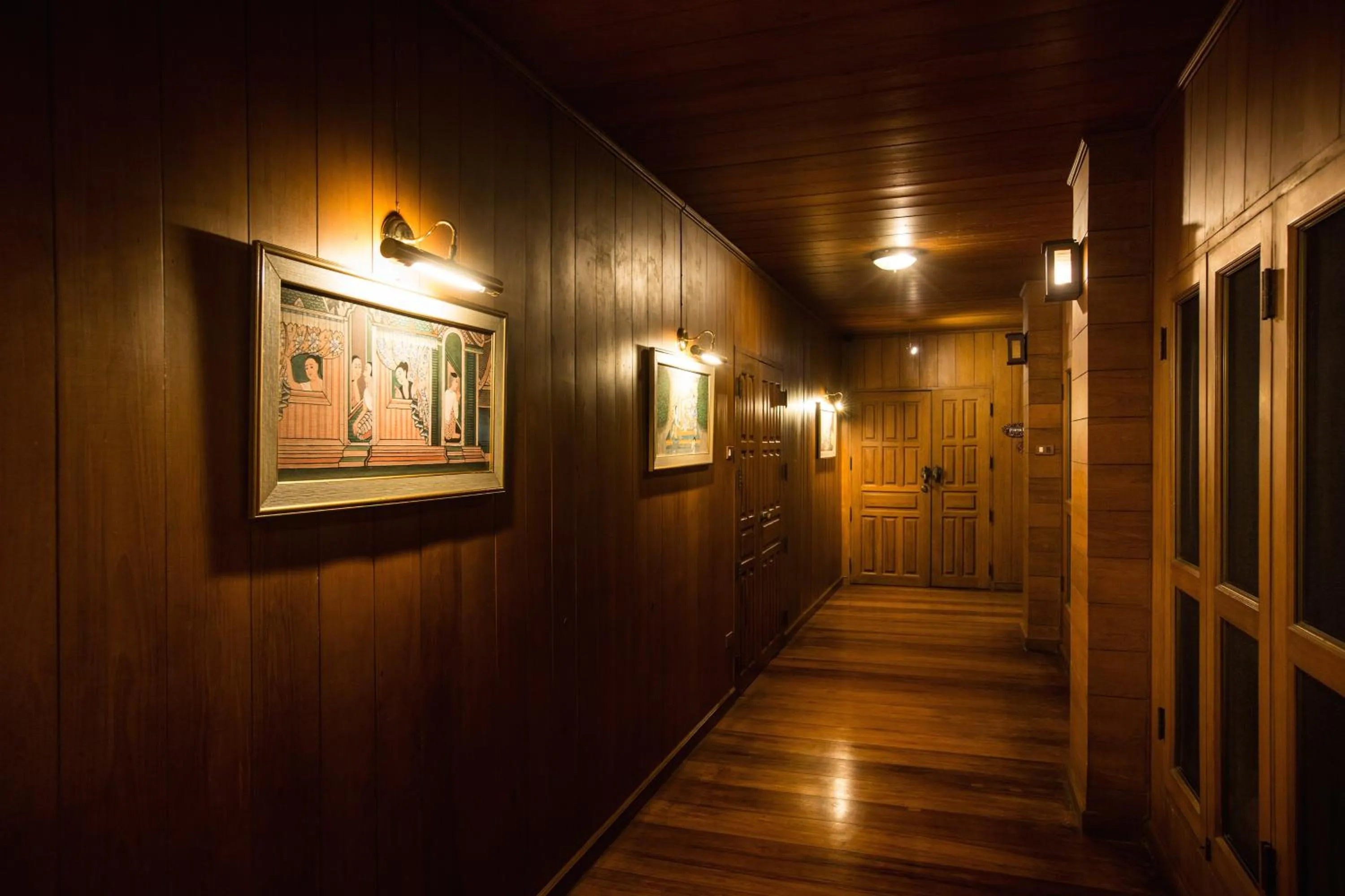 Decorative detail in Ruen Come In