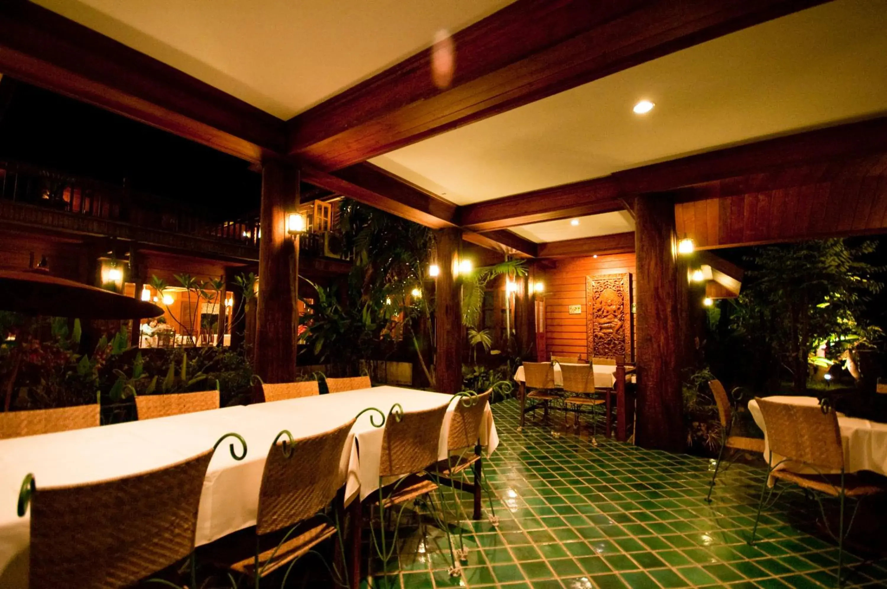 Restaurant/places to eat in Ruen Come In Restaurant/places to eat in Ruen Come In