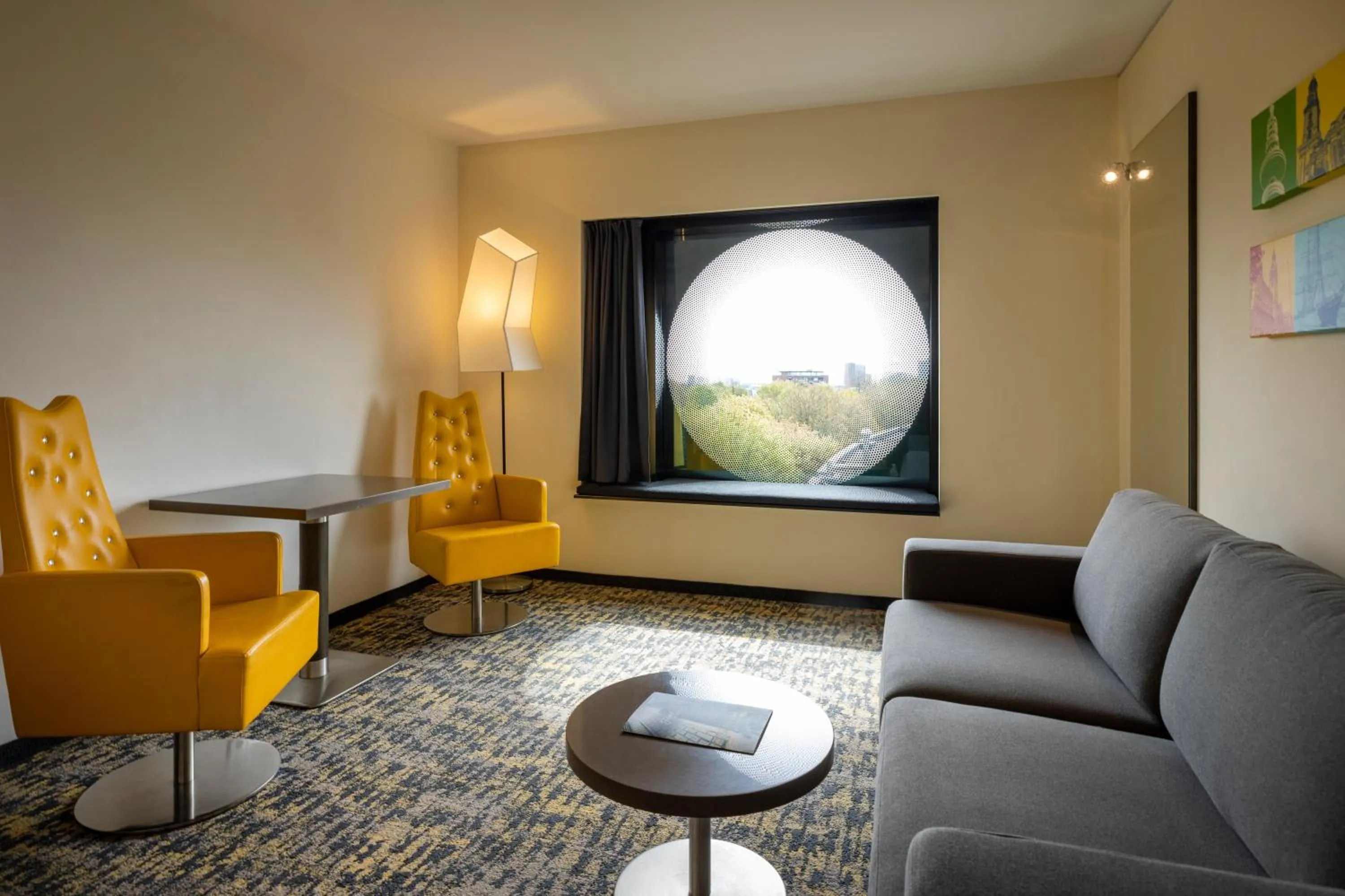 TV and multimedia in ARCOTEL Onyx Hamburg