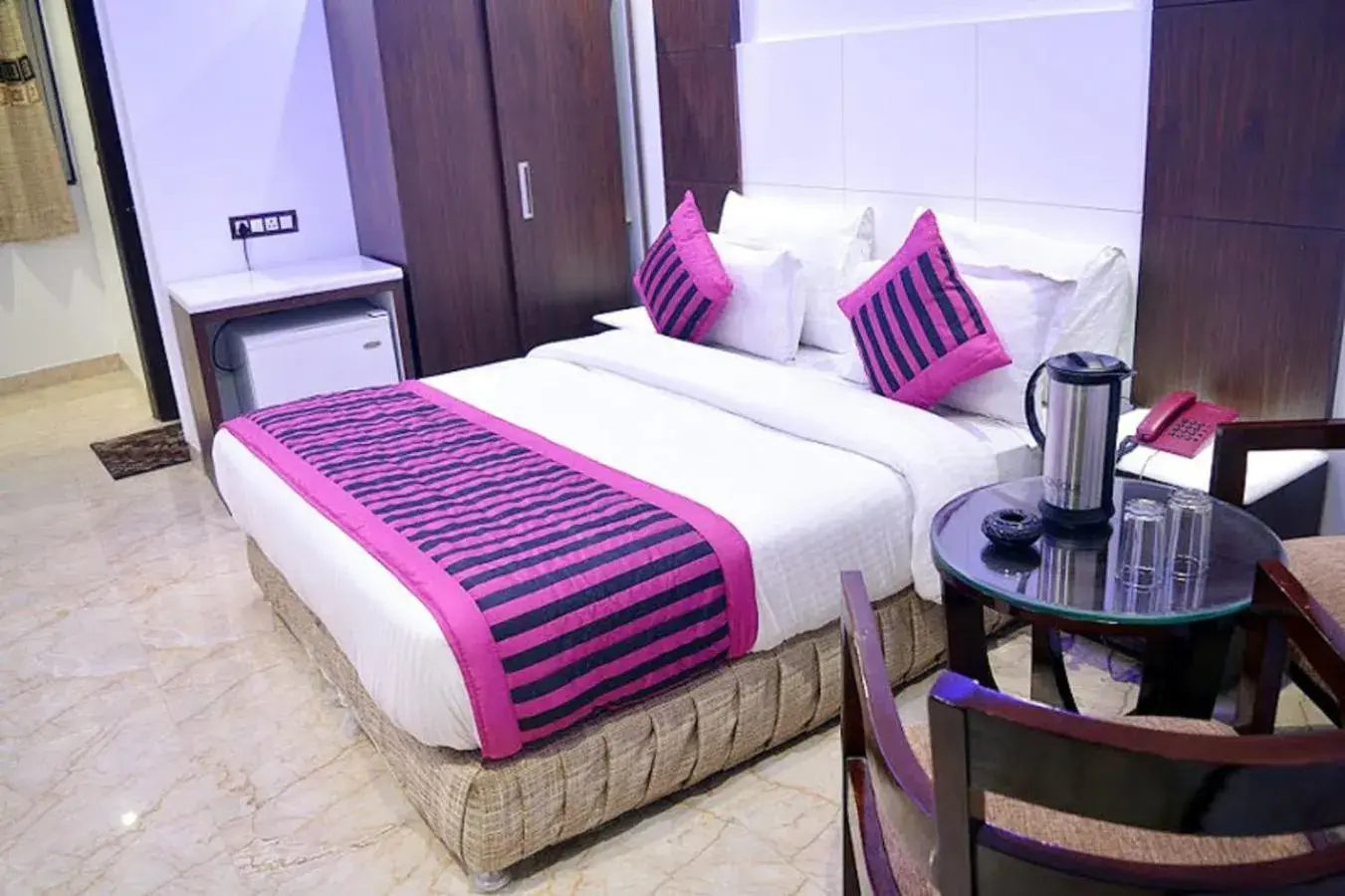 Bedroom, Bed in Hotel Sun International Bedroom, Bed in Hotel Sun International