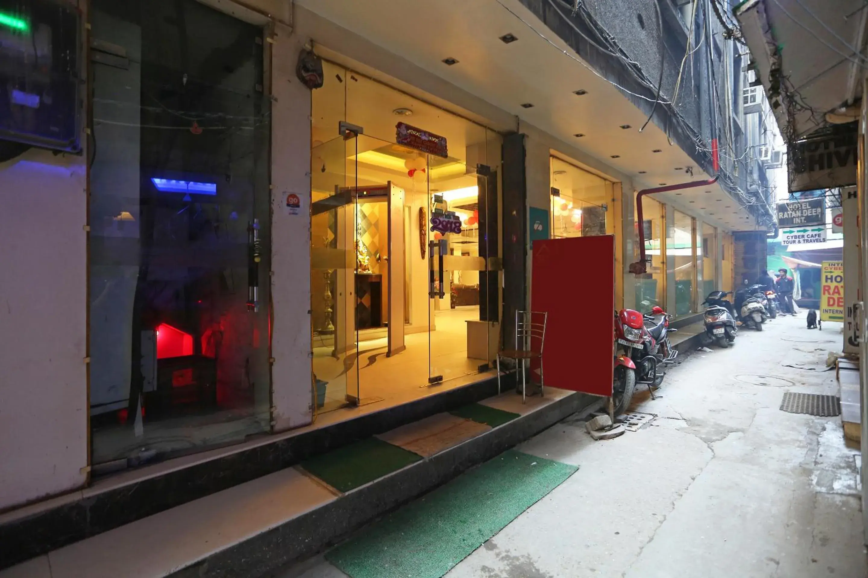 Facade/entrance in Hotel Sun International Facade/entrance in Hotel Sun International