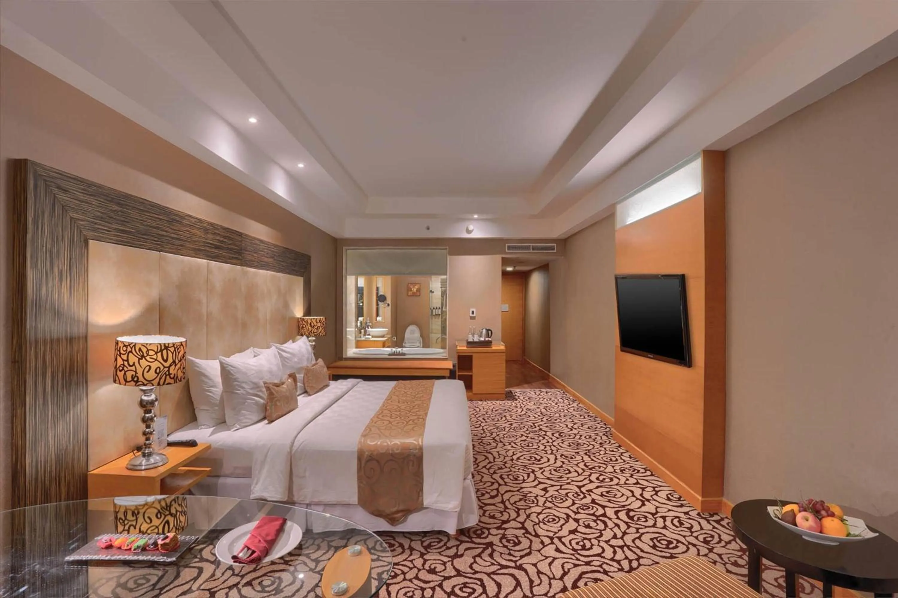 Photo of the whole room, Bed in Wyndham Surabaya