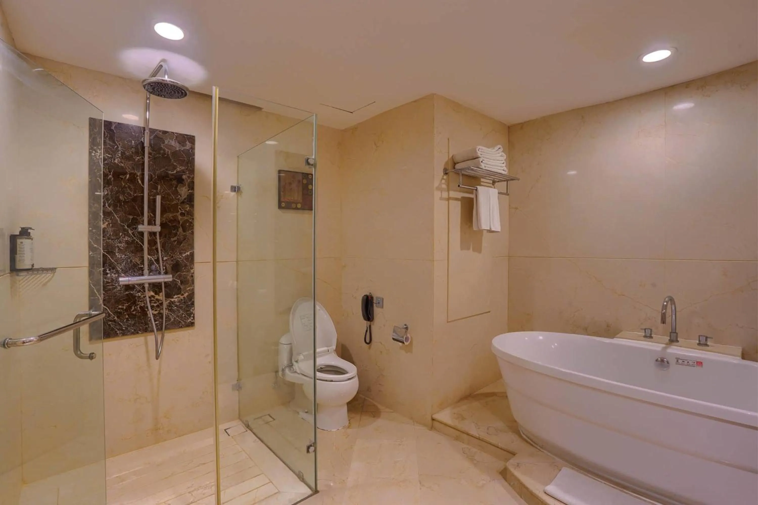 Bathroom in Wyndham Surabaya