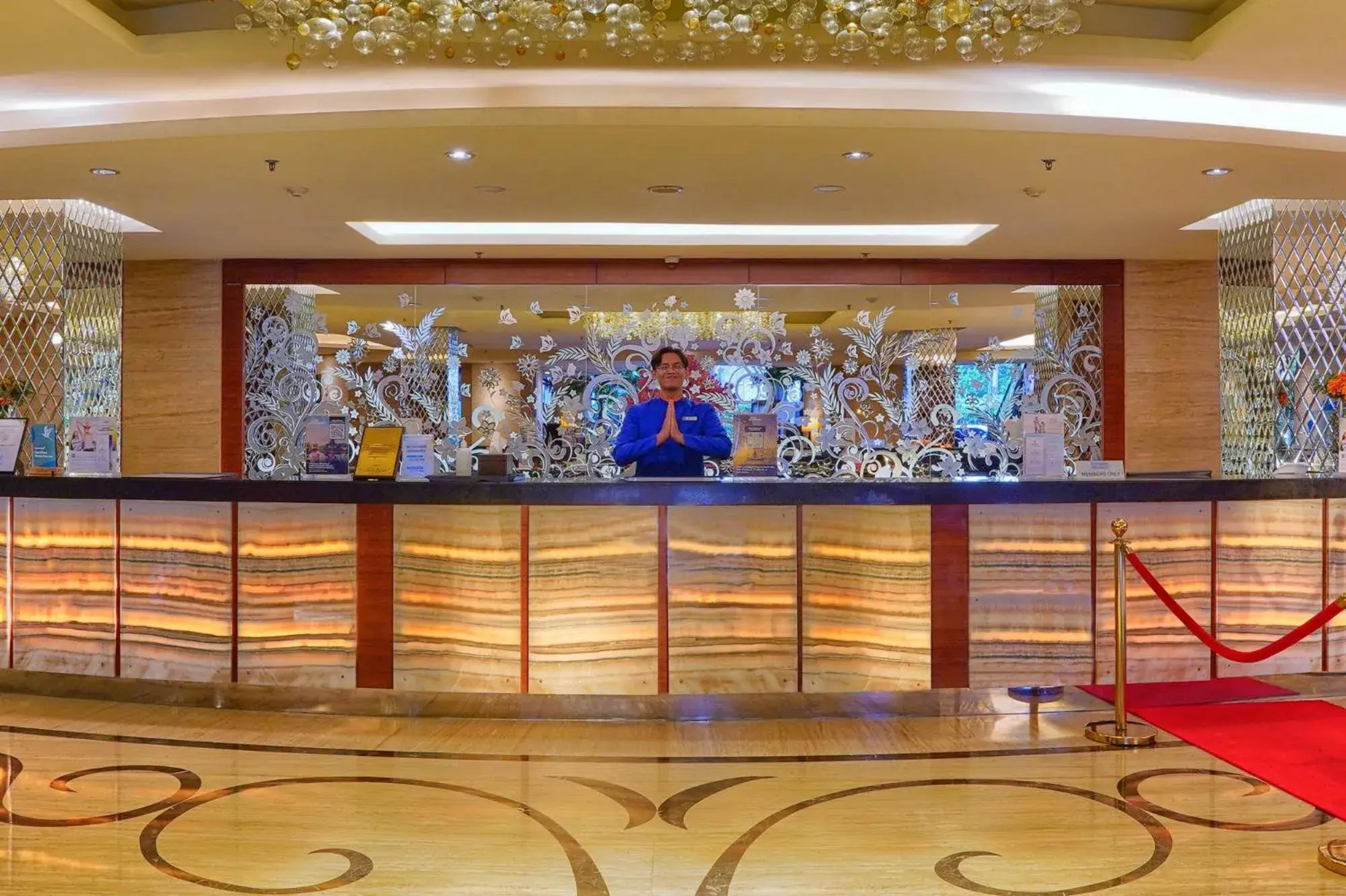 Lobby or reception in Wyndham Surabaya Lobby or reception in Wyndham Surabaya