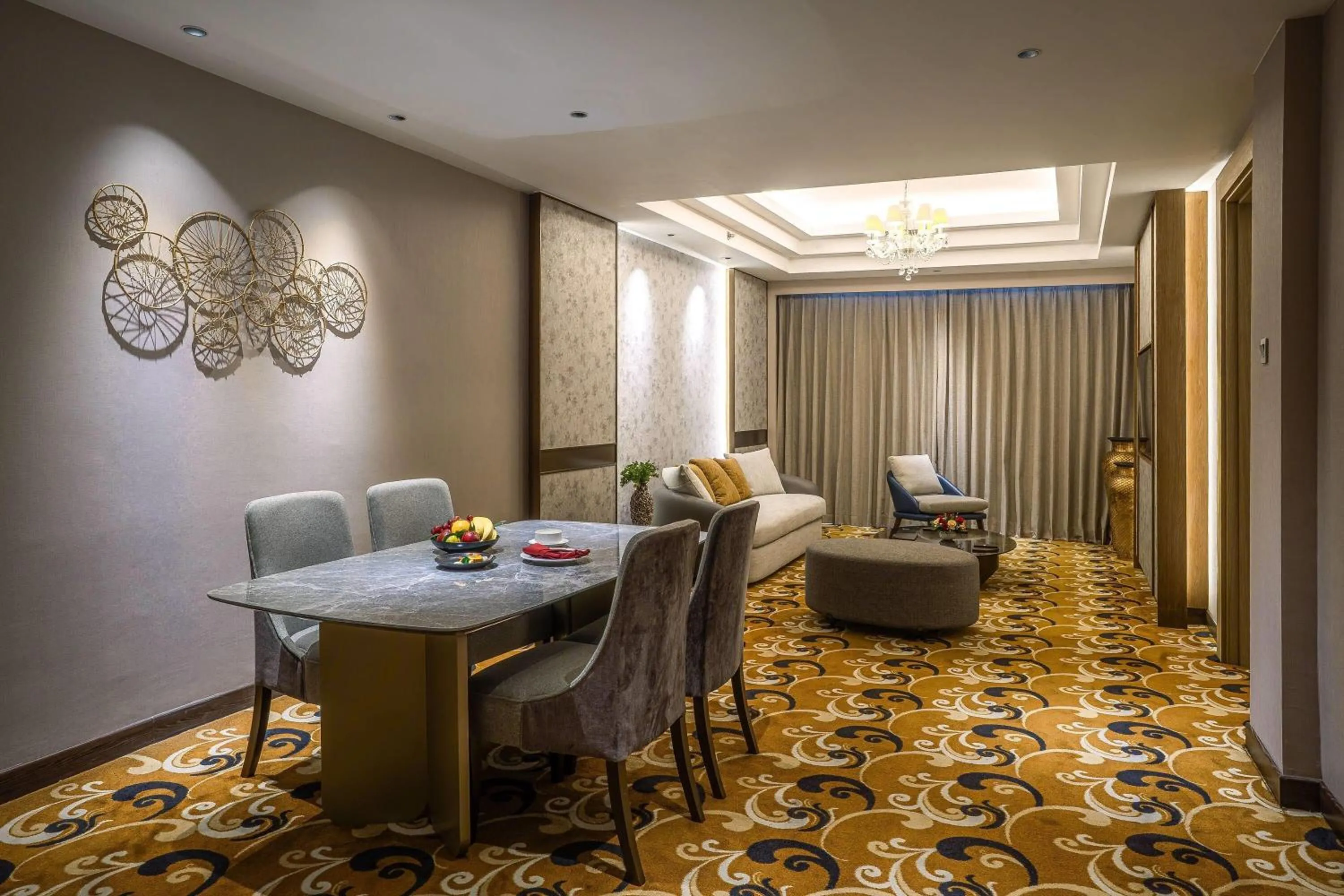 Photo of the whole room in Wyndham Surabaya