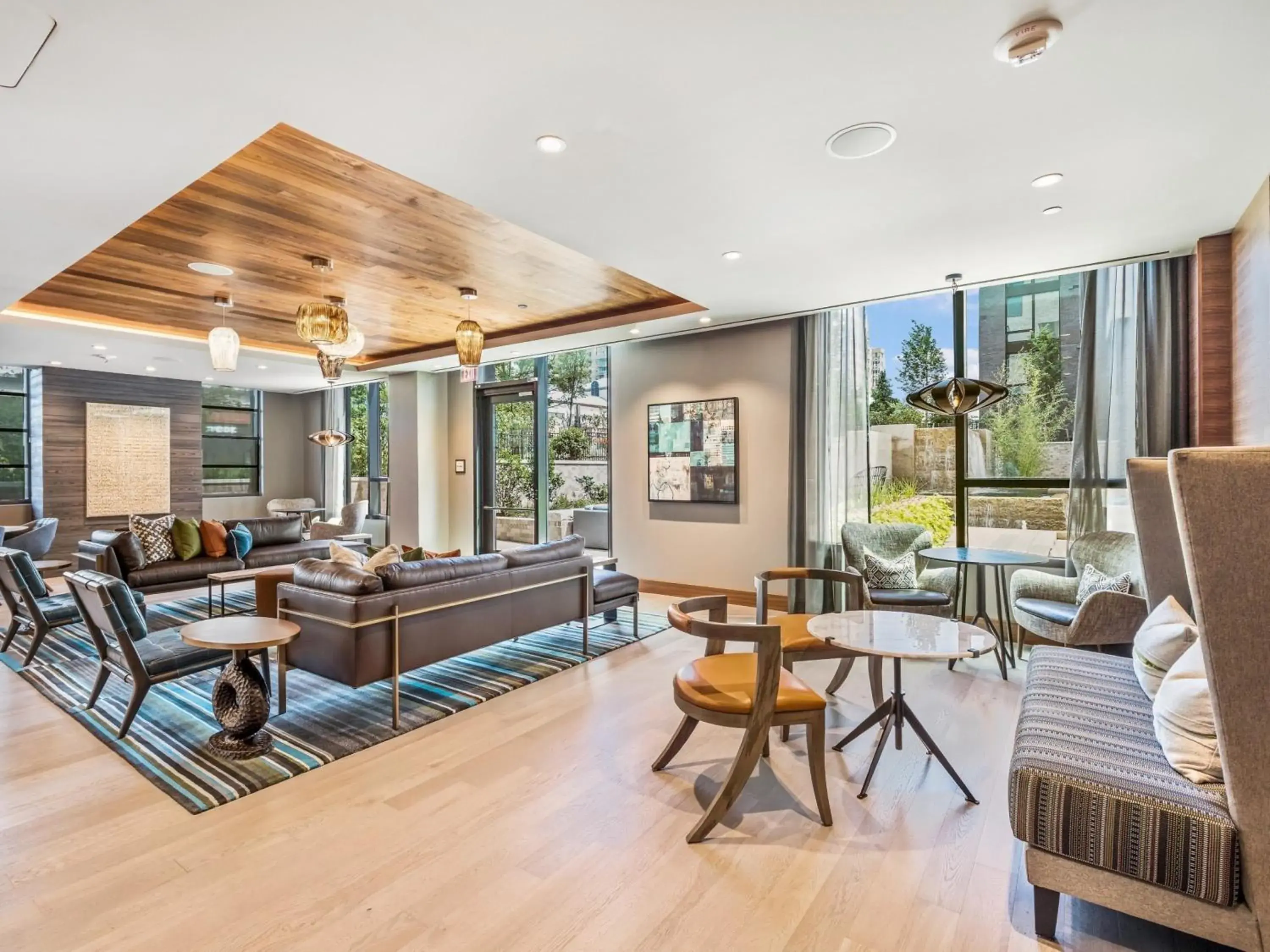 Property building in Global Luxury Suites at Reston Town Center Property building in Global Luxury Suites at Reston Town Center