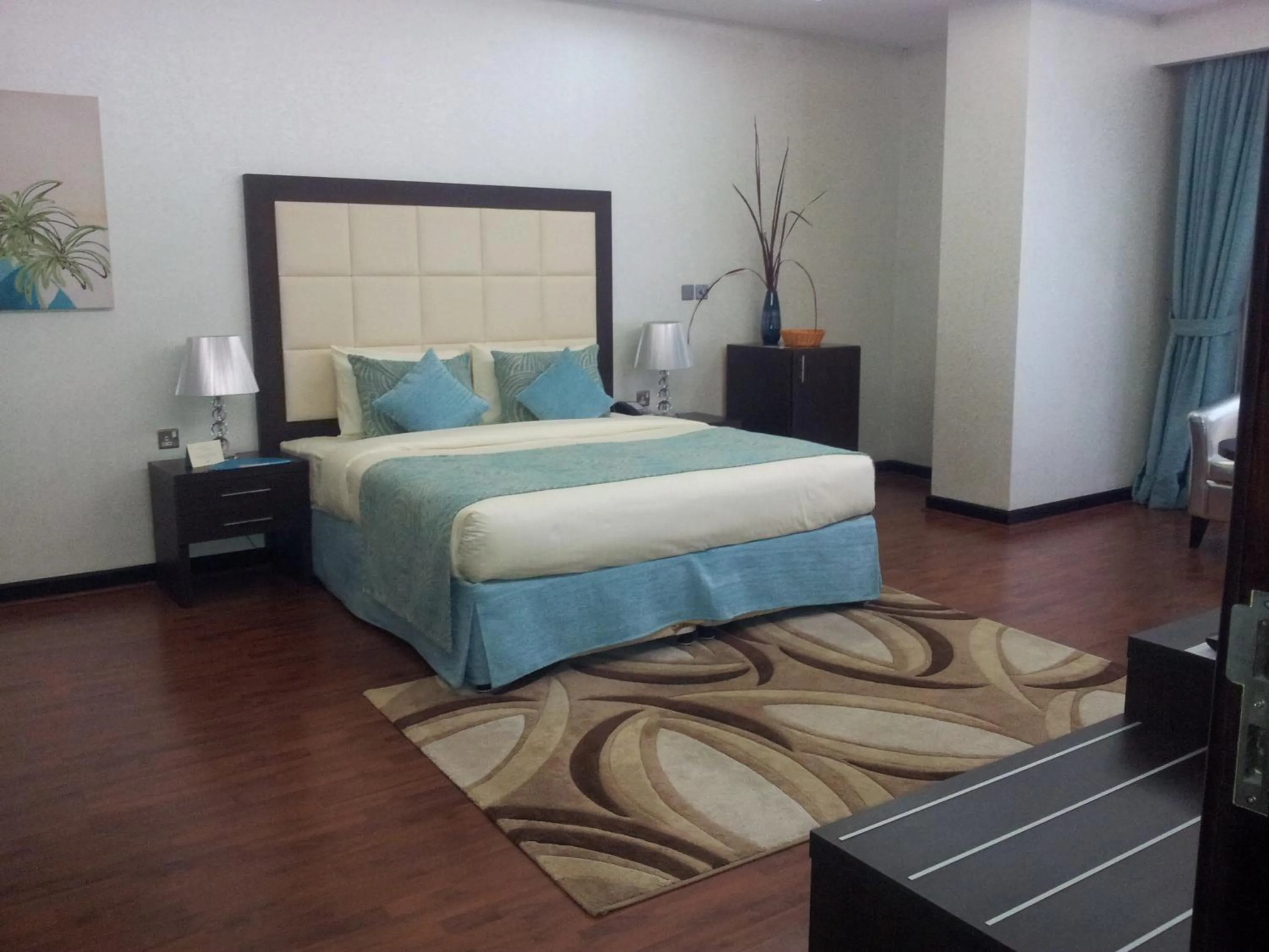 Bedroom, Bed in Gokulam Park Doha