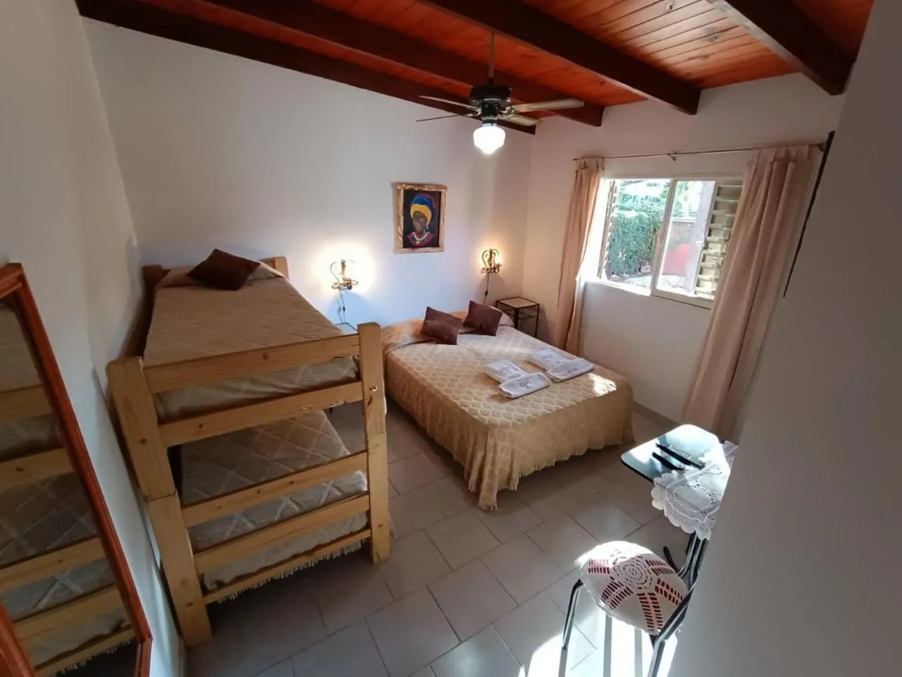 Bed in Castelar - Hotel & Apart