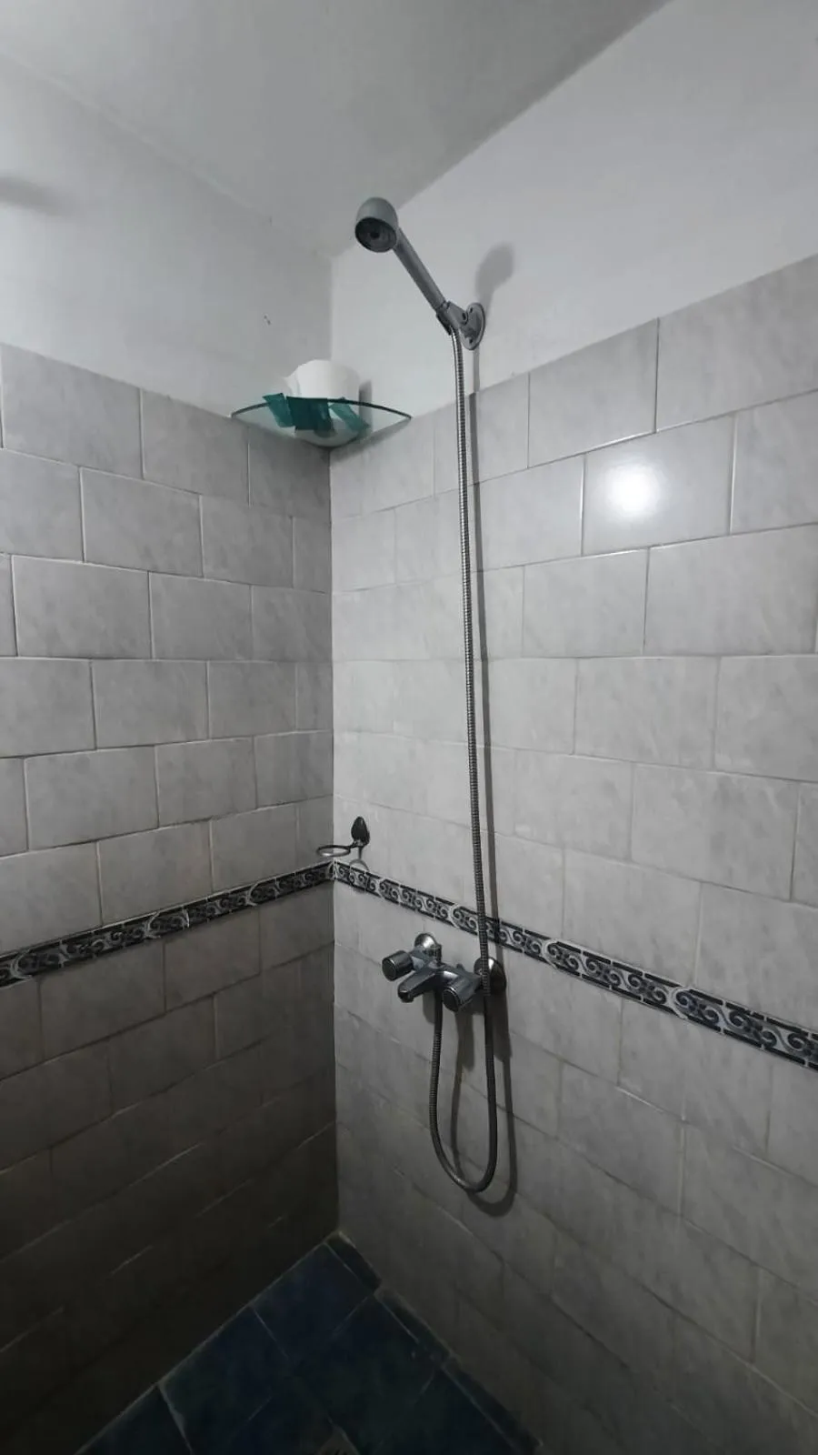 Shower in Castelar - Hotel & Apart