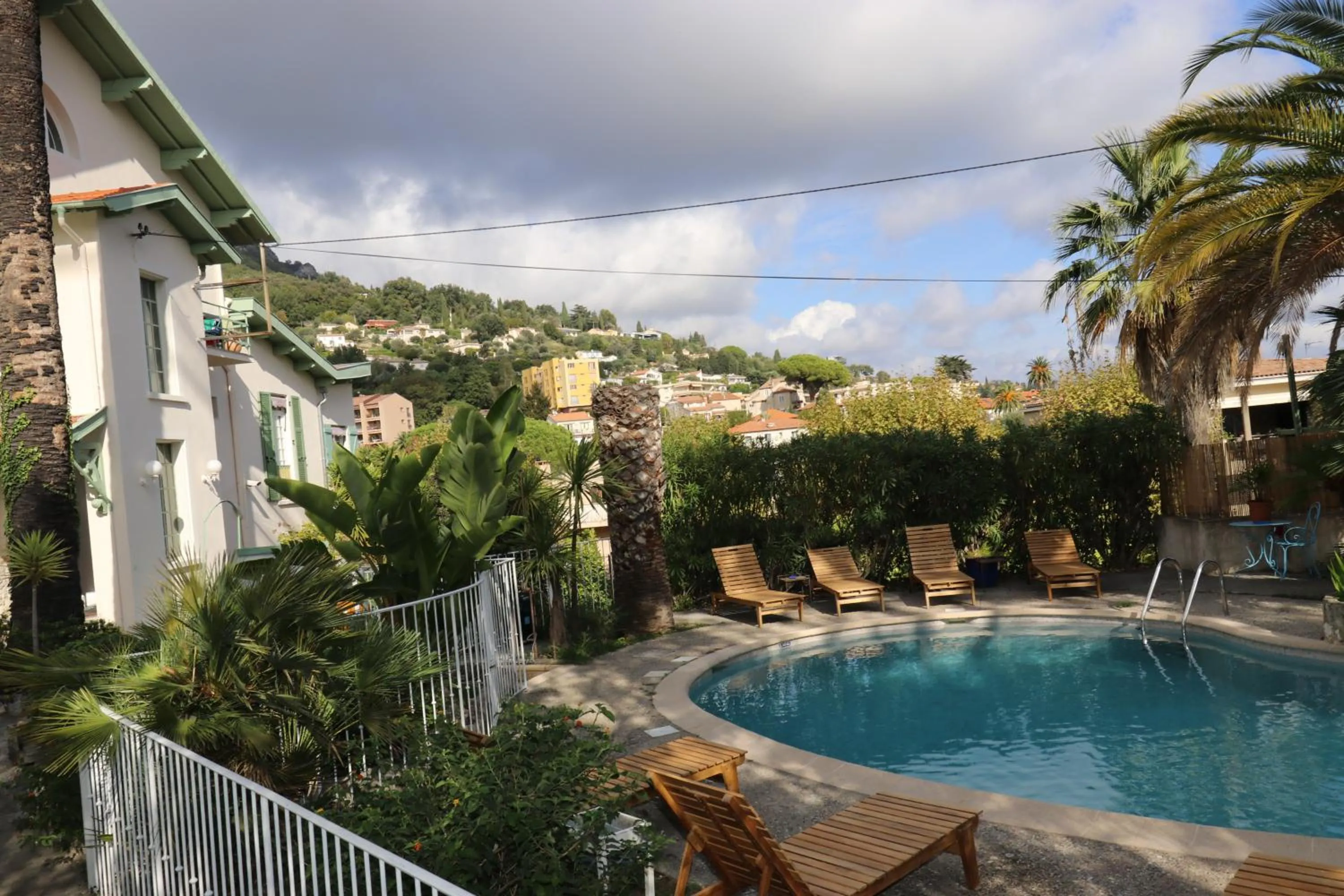 Property building in La Villa Roseraie , Hôtel Familial OUVERT TOUTE L ANNEE