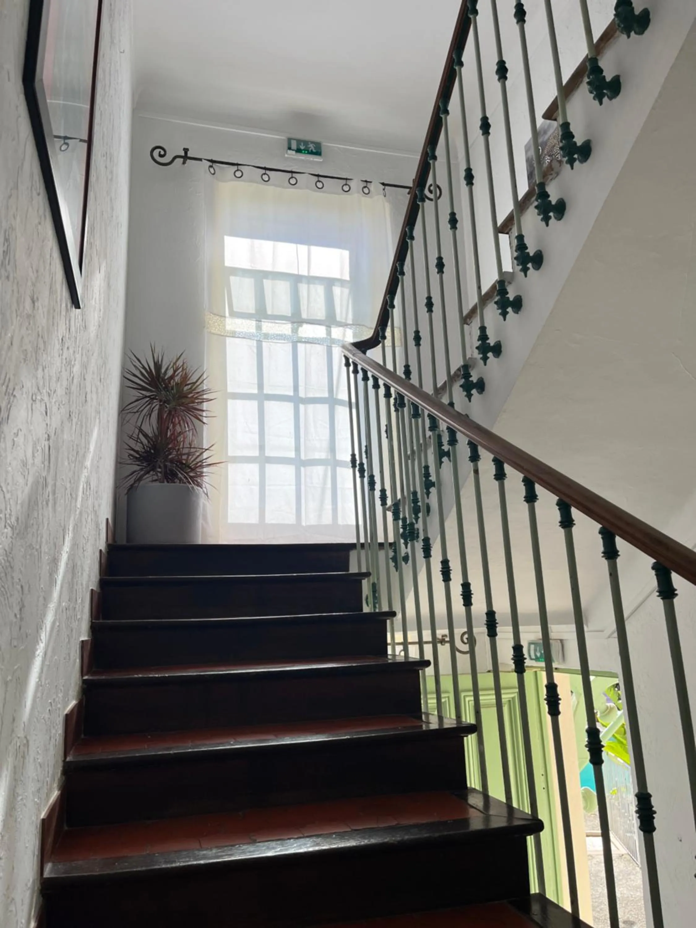 acessibility in La Villa Roseraie , Hôtel Familial OUVERT TOUTE L ANNEE