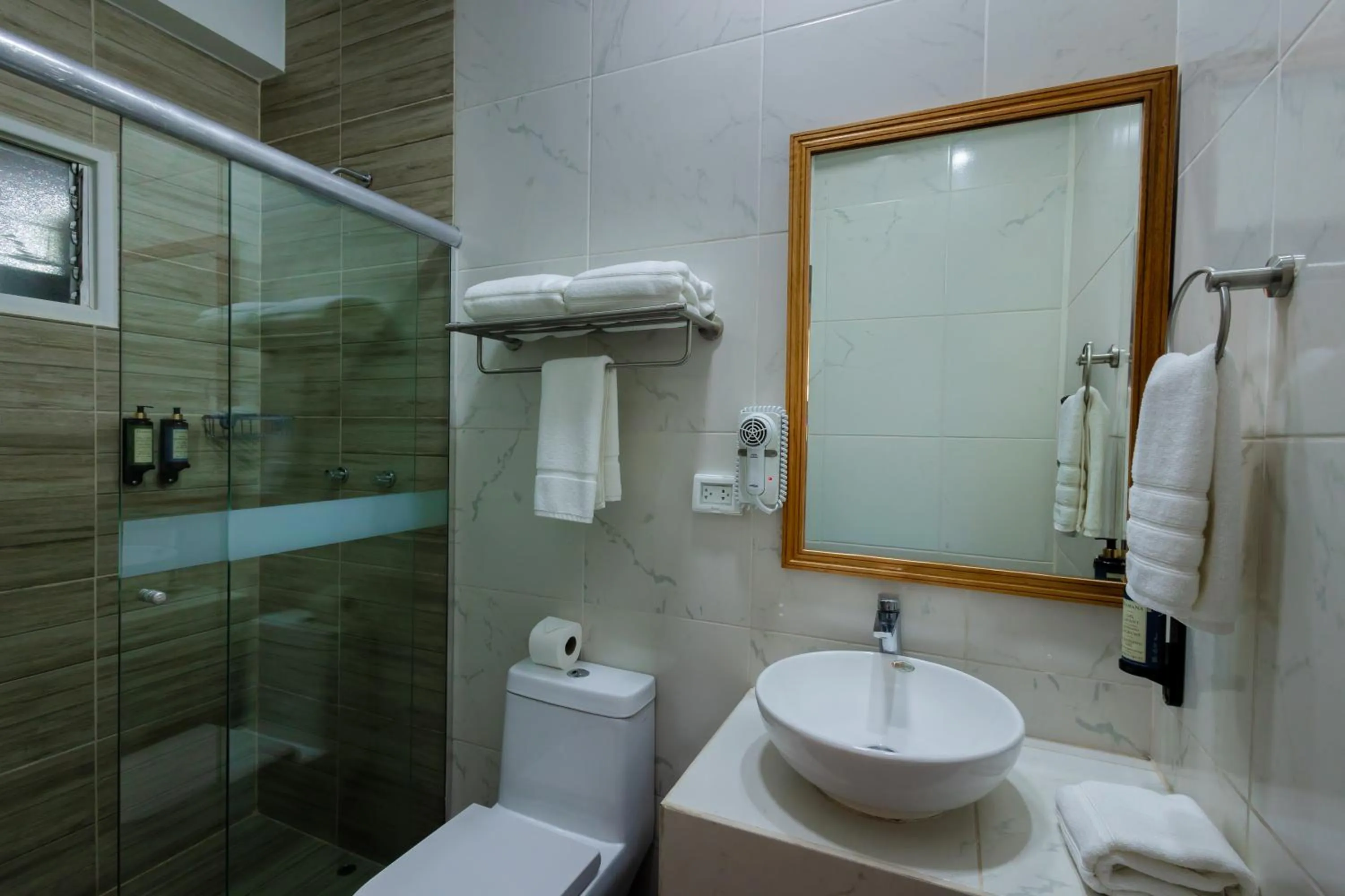 Shower in Hotel Hacienda Sonqori Centro Histórico