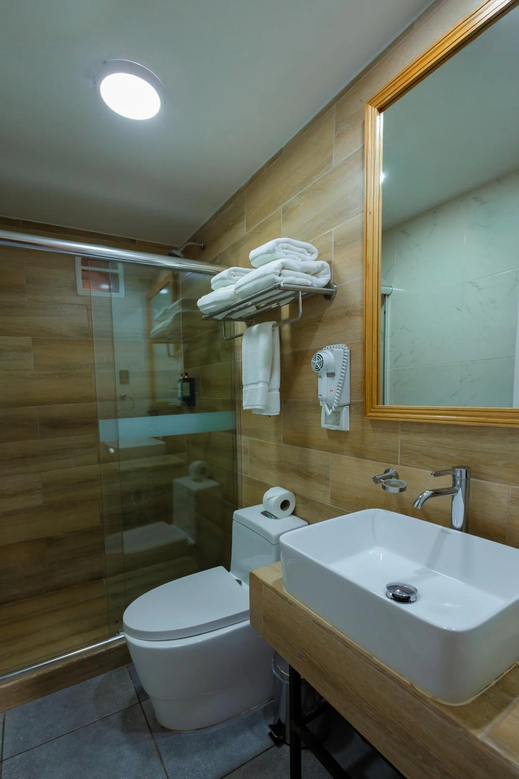 Bathroom in Hotel Hacienda Sonqori Centro Histórico