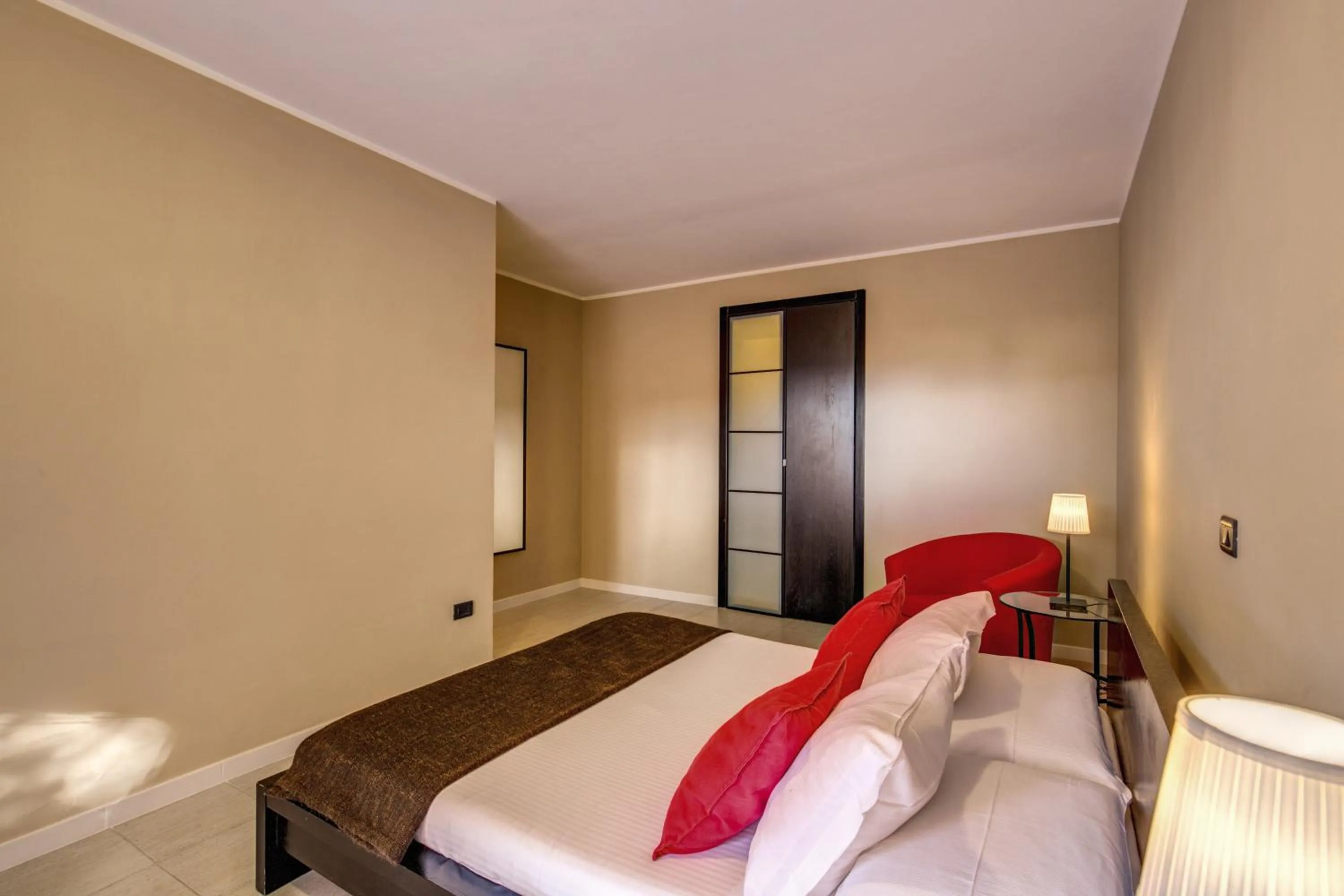 Bedroom, Bed in Inn Bracciano Suite Casa Vacanze