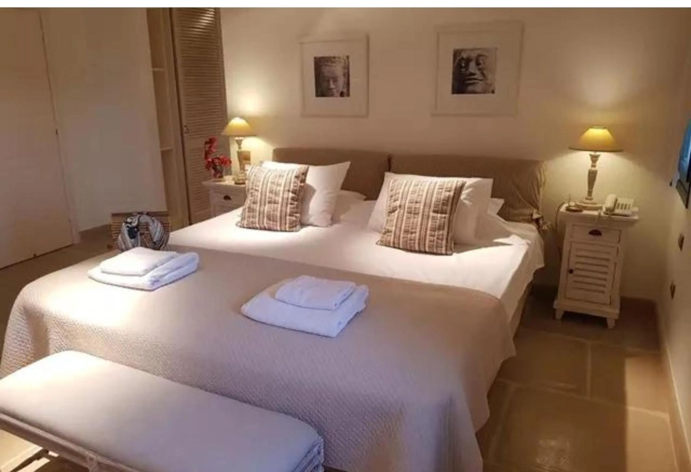 Bed in Therme Sea Luxury Lodge