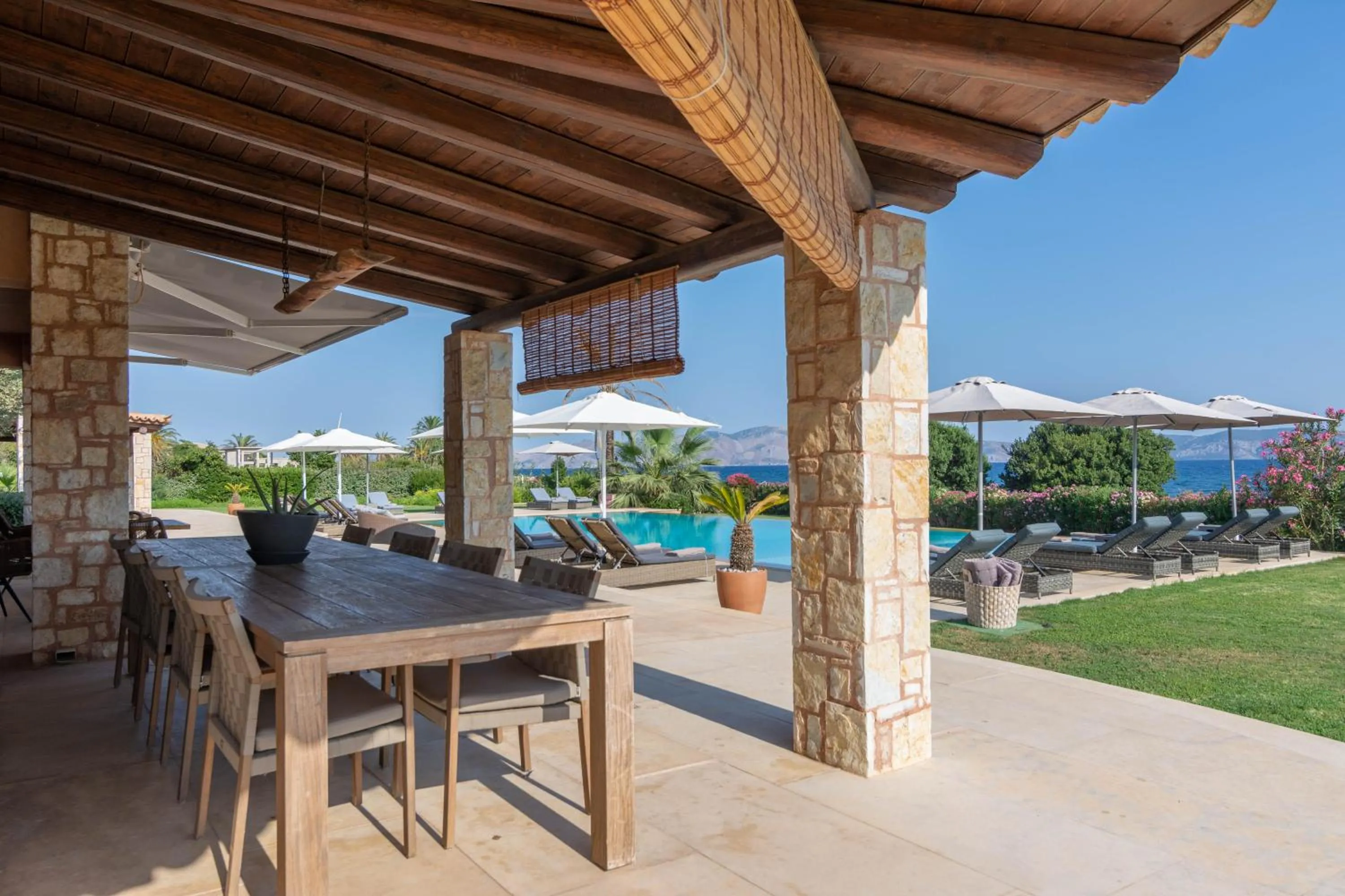 Pool view in Therme Sea Luxury Lodge