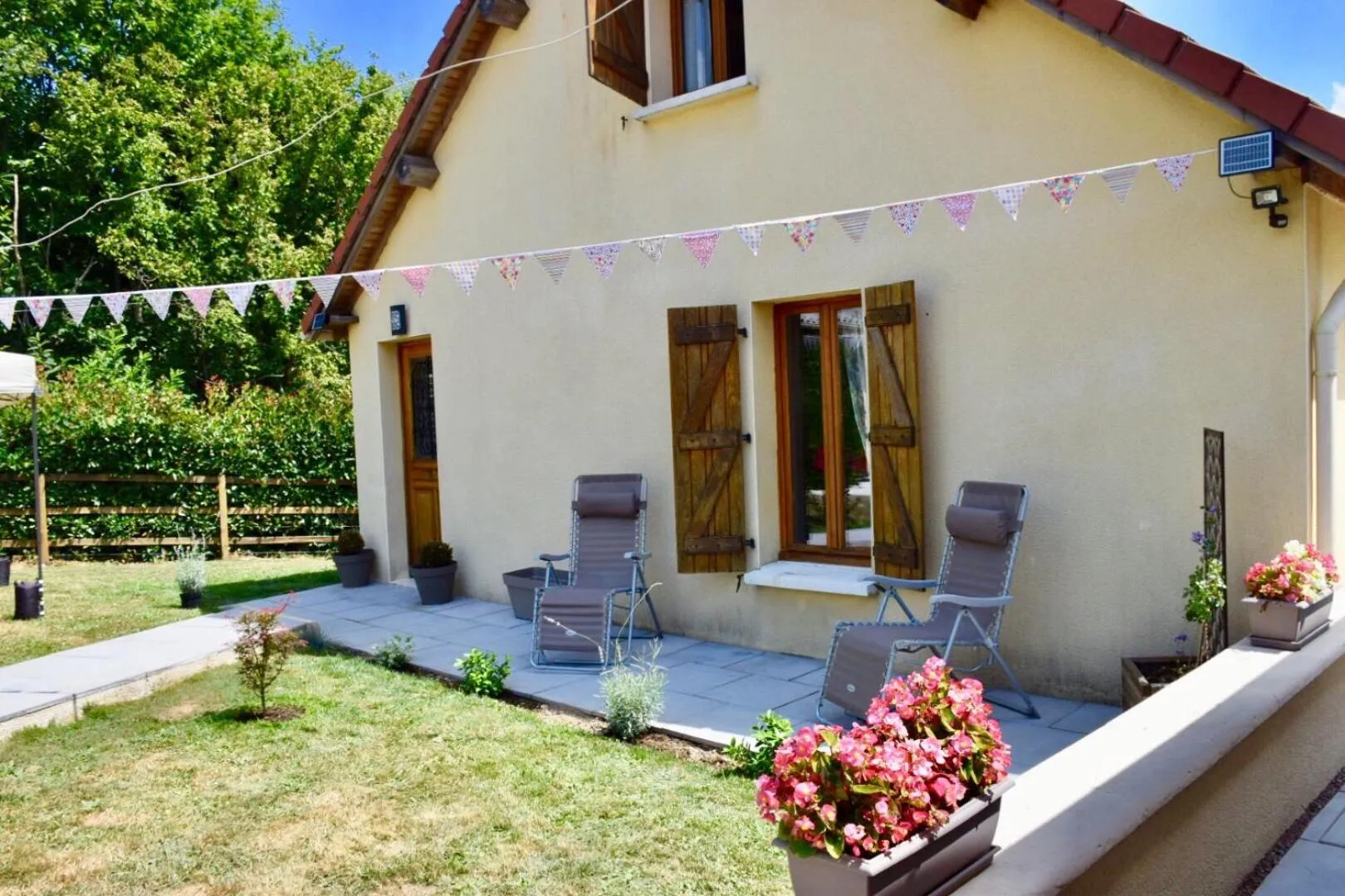 Facade/entrance in Libellule