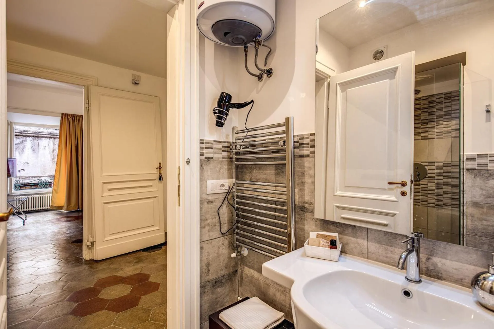 Bathroom in Feronia Guest house