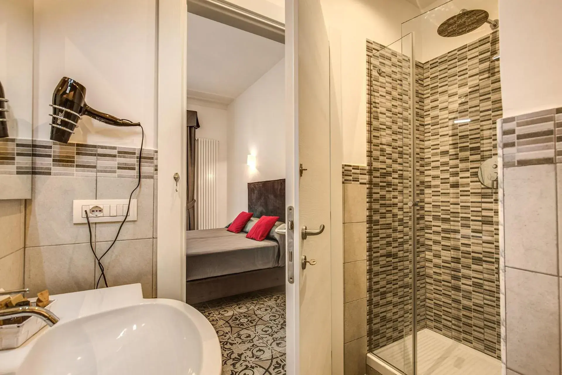 Superior Double or Twin Room with City View in Feronia Guest house Superior Double or Twin Room with City View in Feronia Guest house