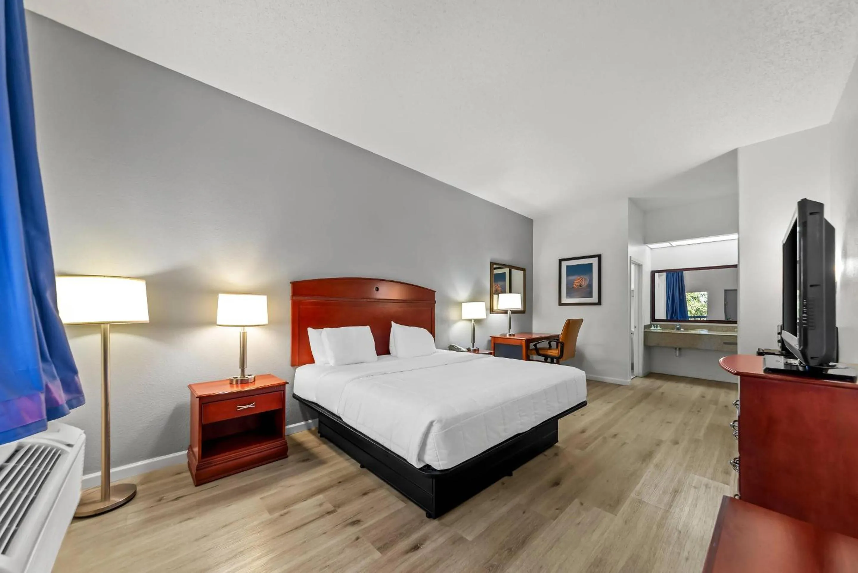 Bedroom, Bed in Quality Inn Weeki Wachee - Spring Hill