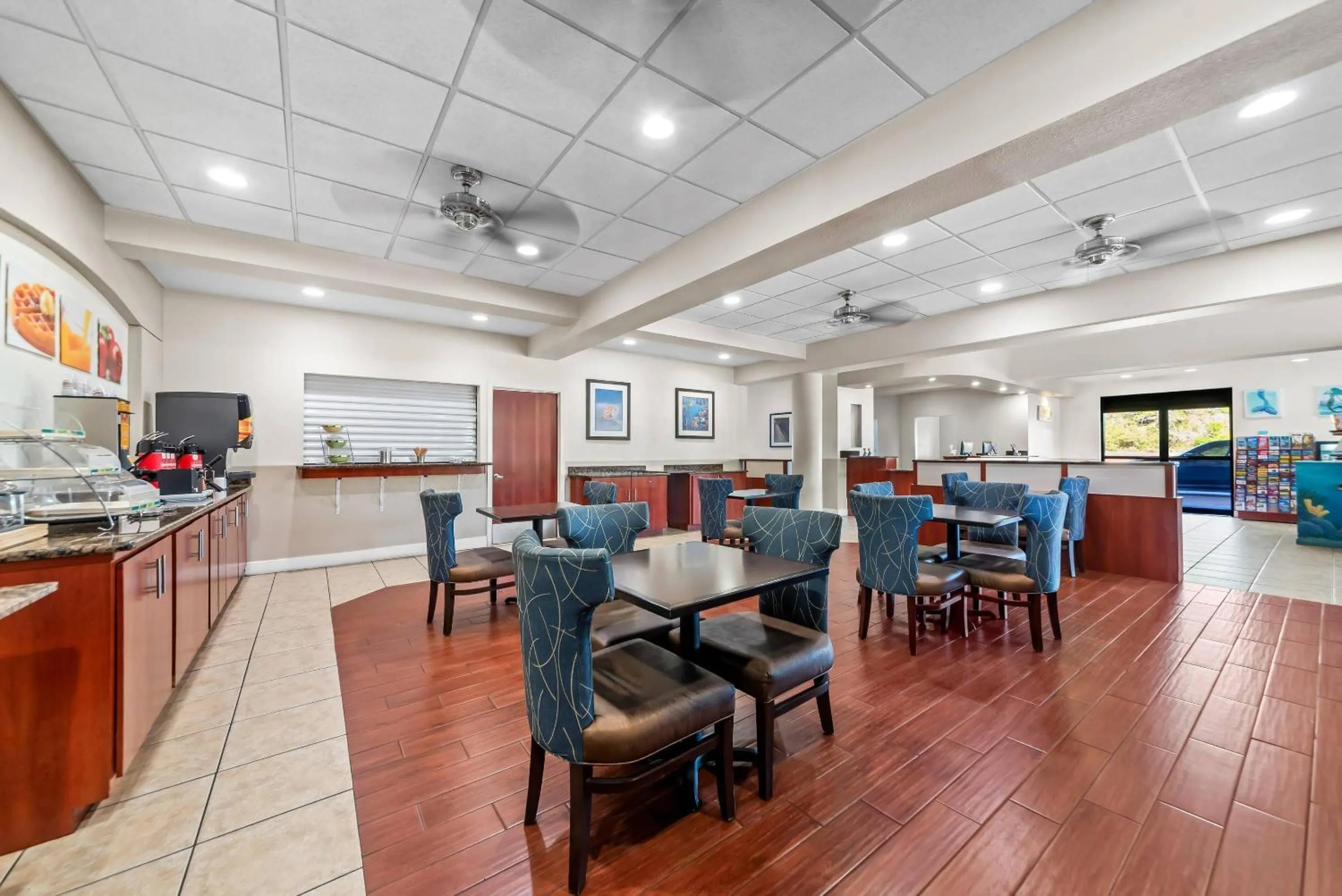 Breakfast in Quality Inn Weeki Wachee - Spring Hill