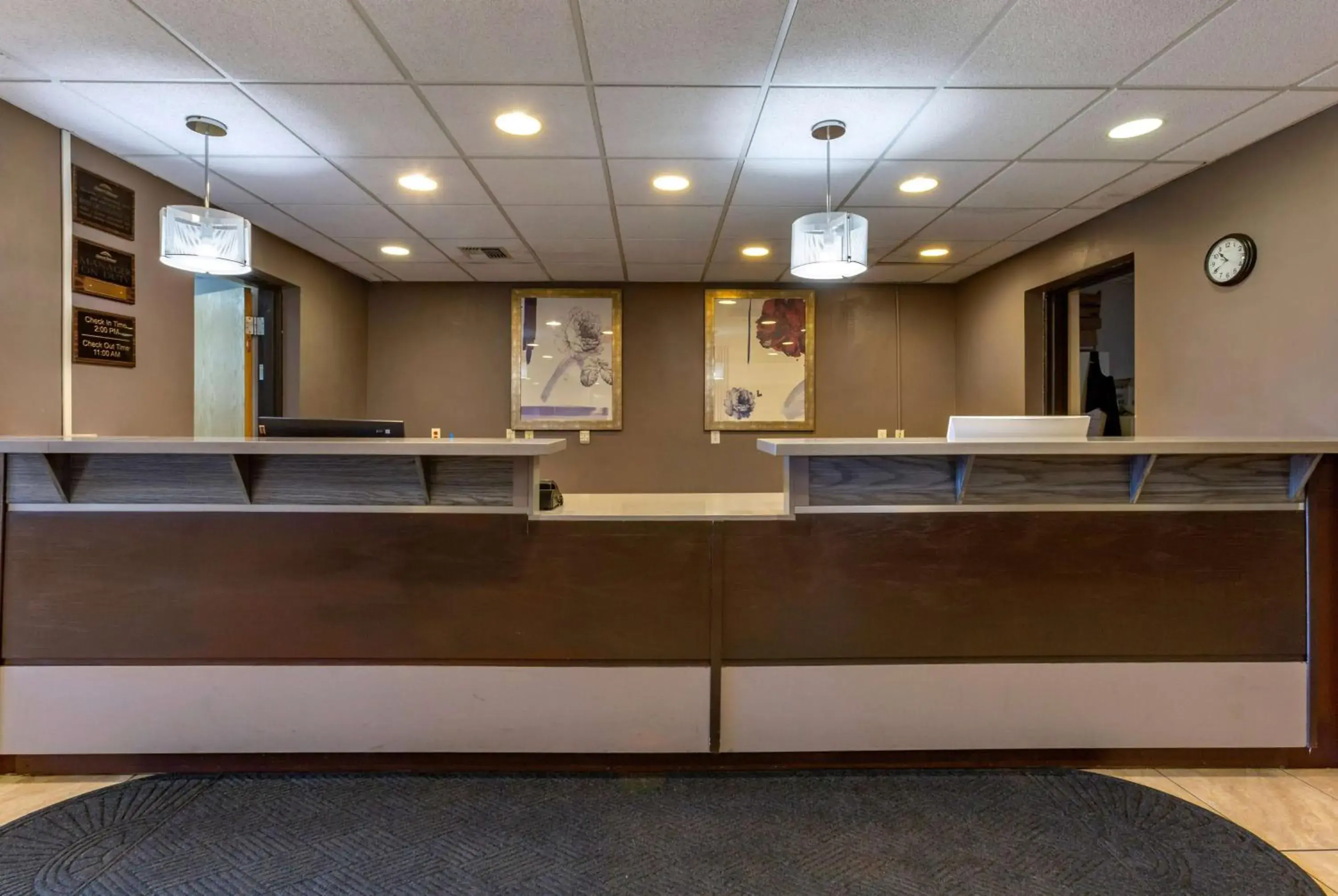 Lobby or reception in Howard Johnson by Wyndham Billings Lobby or reception in Howard Johnson by Wyndham Billings