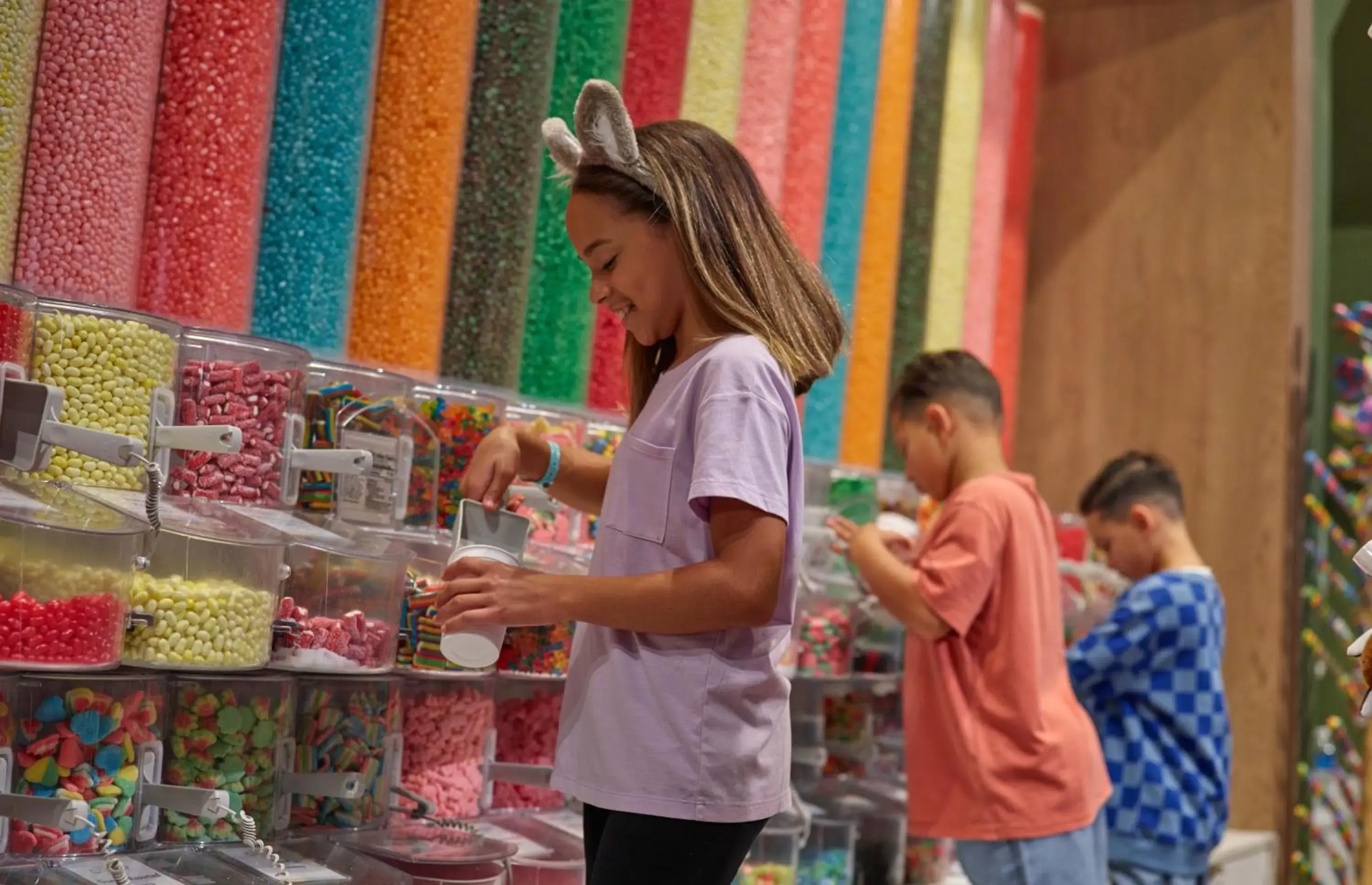 On-site shops in Great Wolf Lodge Bloomington On-site shops in Great Wolf Lodge Bloomington