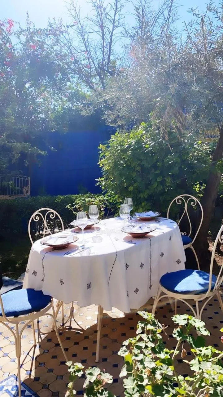 Restaurant/places to eat in Riad Jean Claude