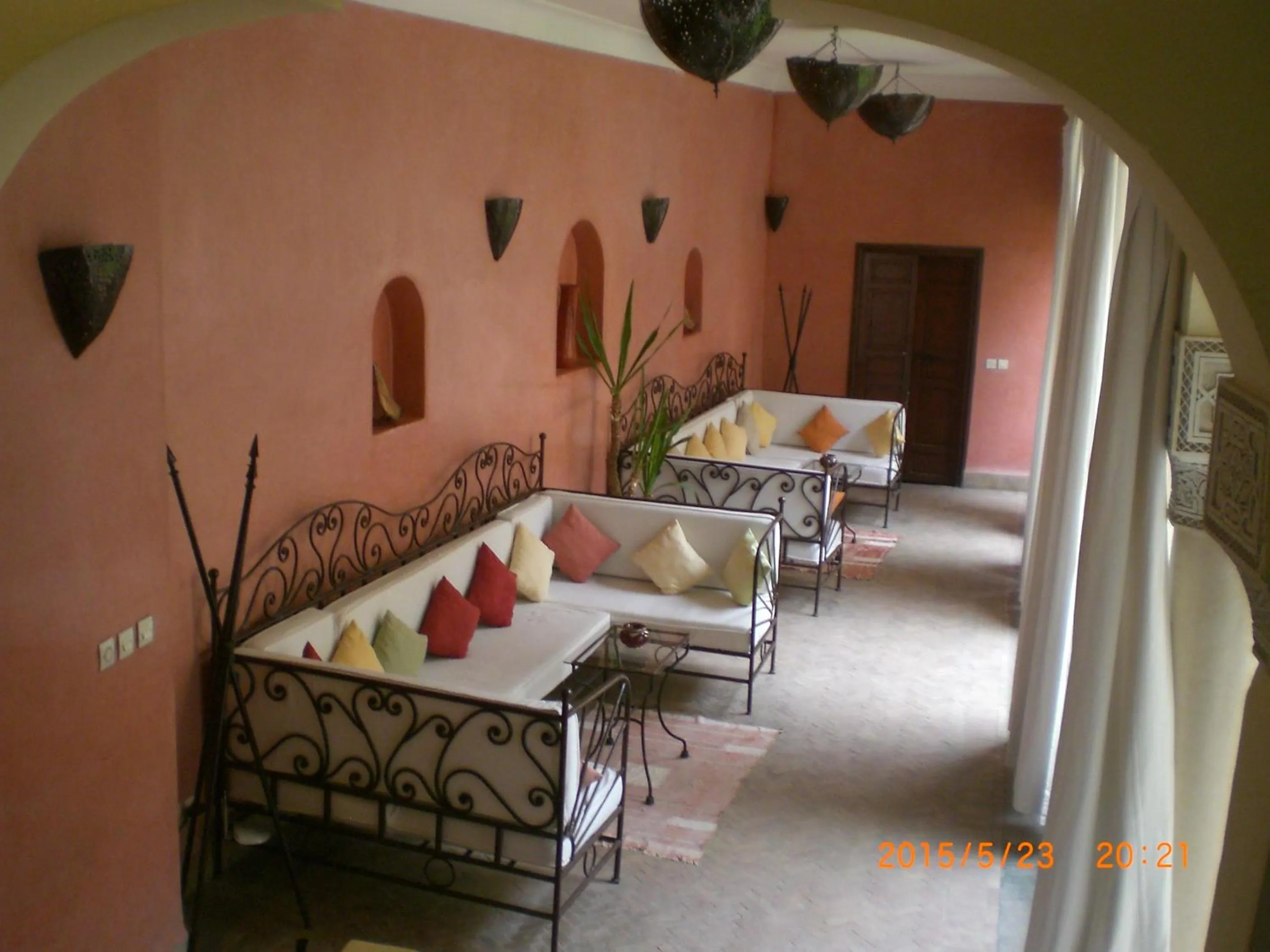 Patio, Bed in Riad Sidi Ayoub