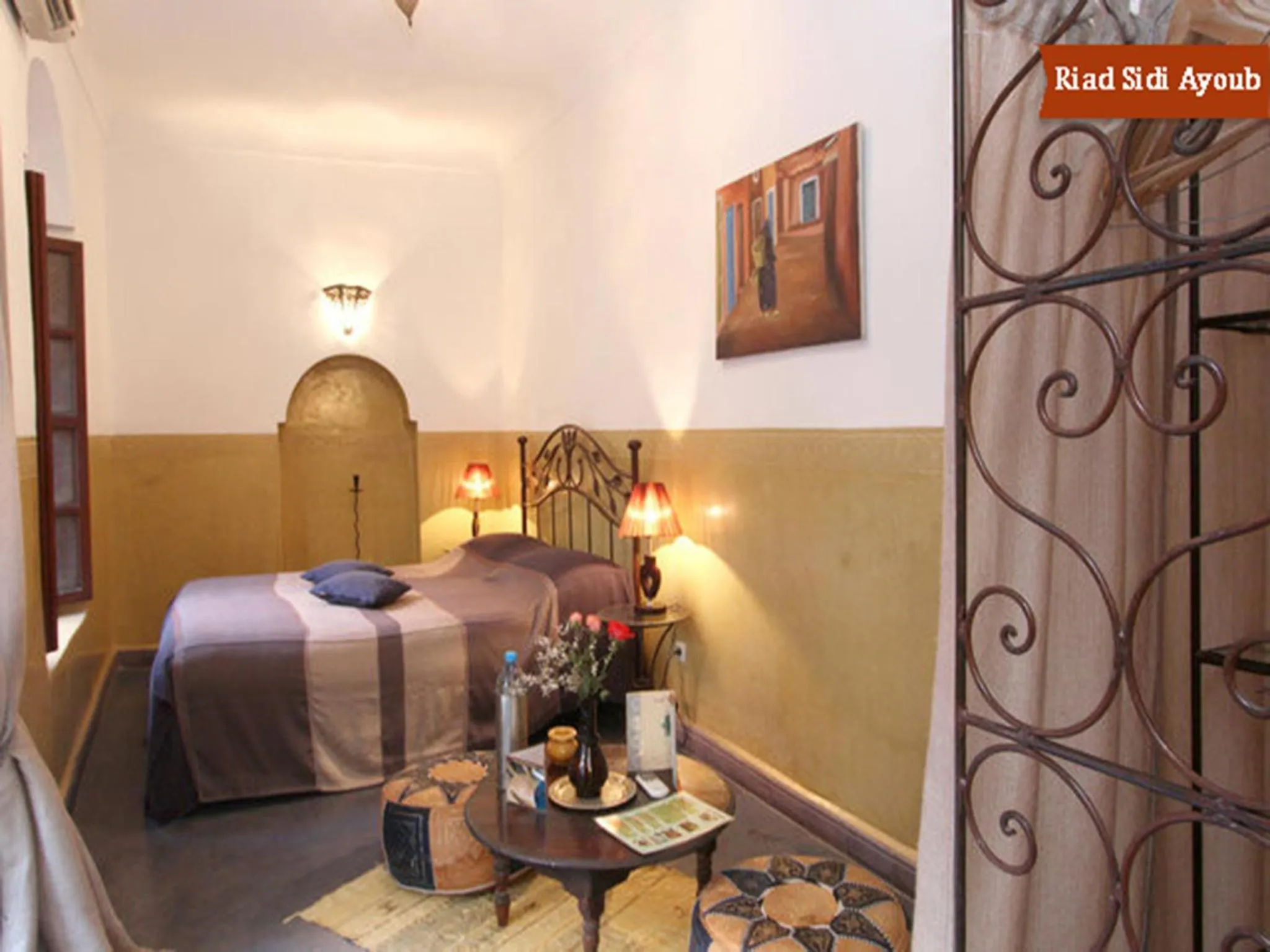 Photo of the whole room, Bed in Riad Sidi Ayoub