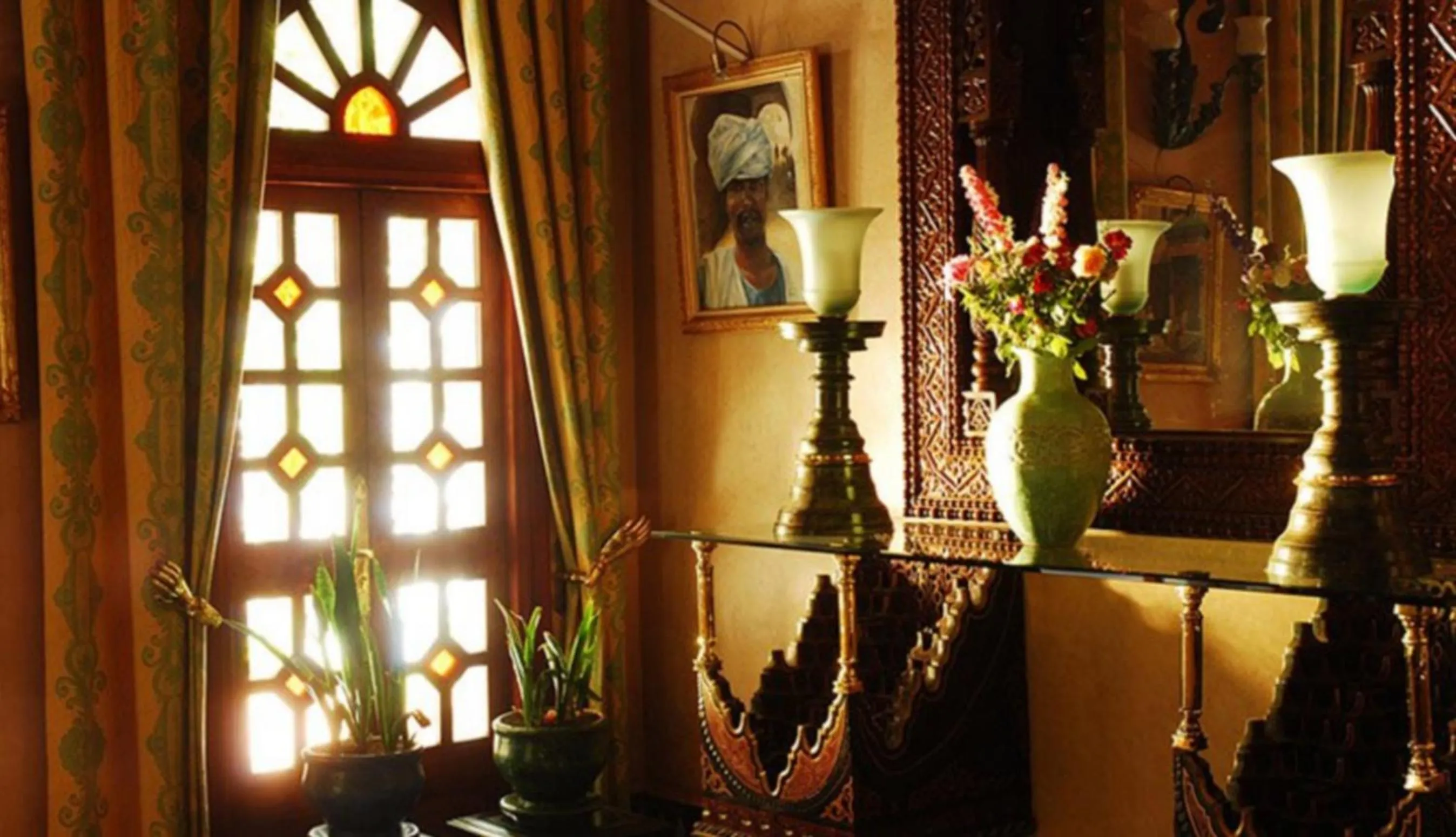 Decorative detail in Palais Dar Donab